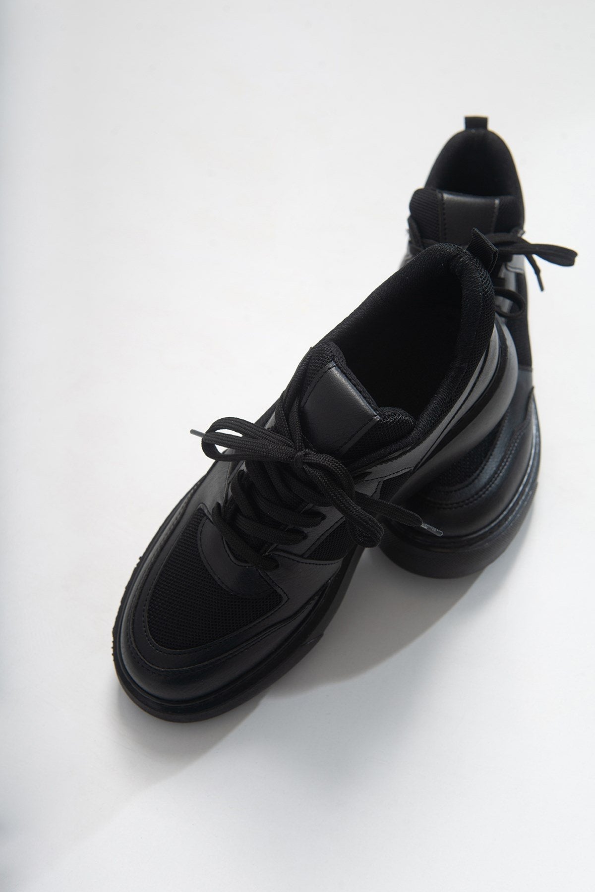 Pure - Black Sneaker – detail view showing leather, black, Vowalisse