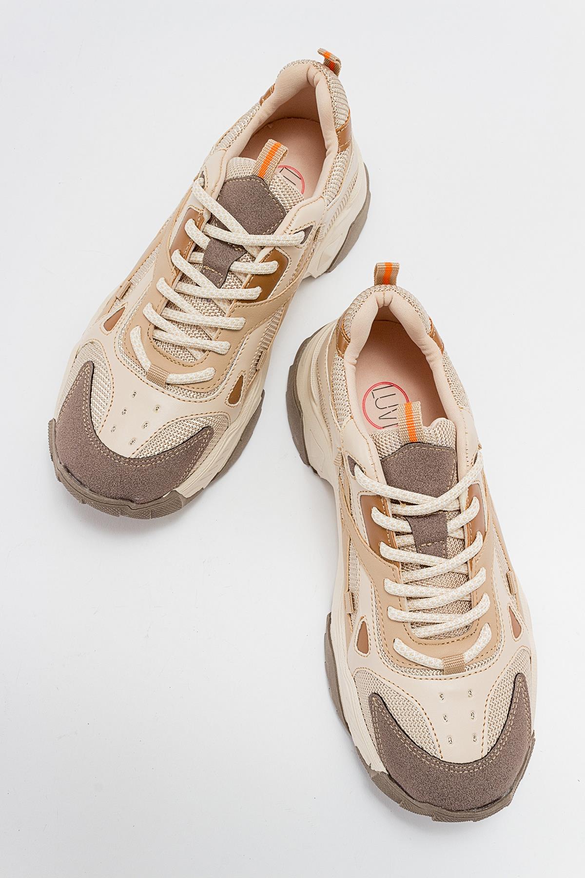 Loretta - Beige-Brown Sneaker – side view showing leather, Vowalisse