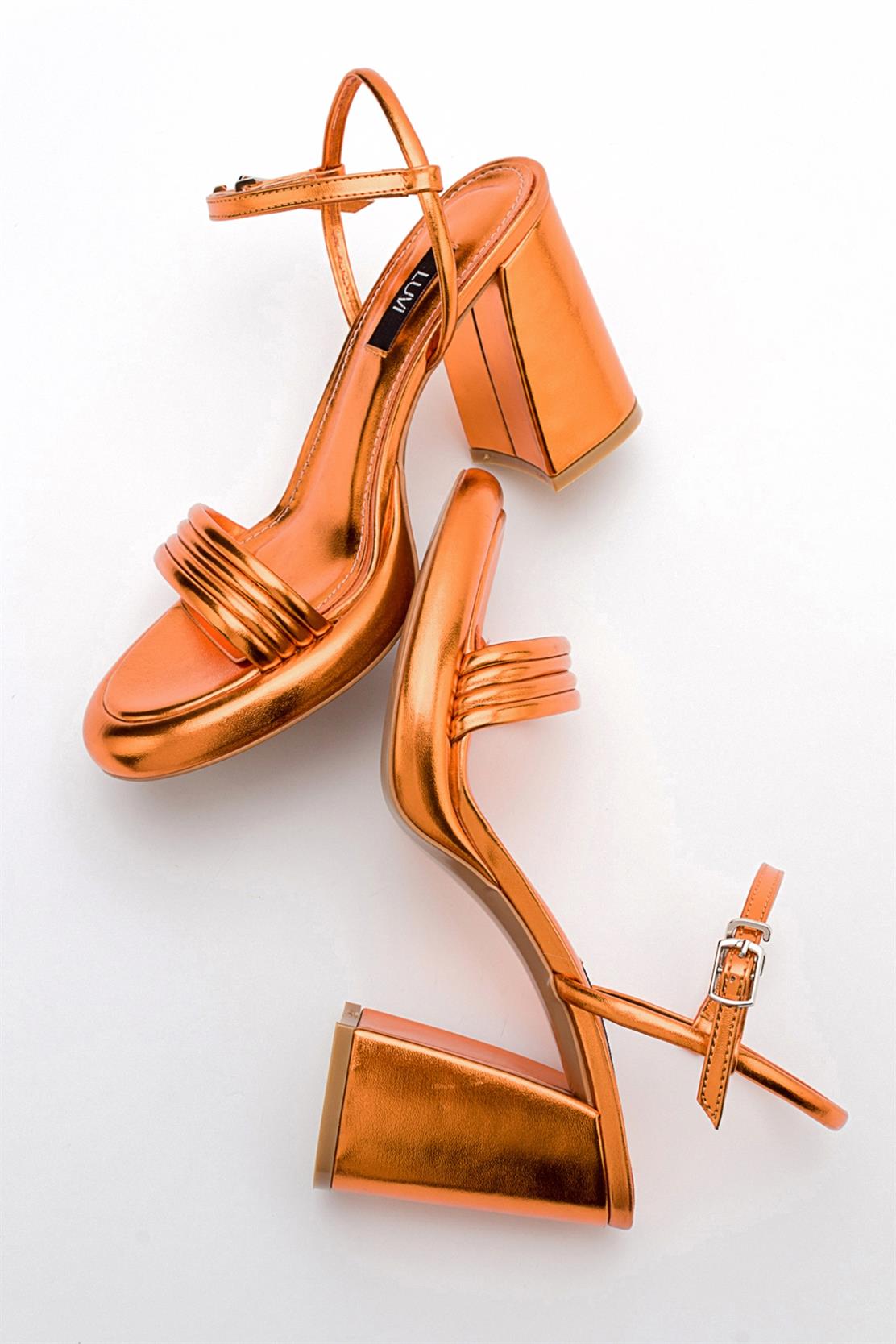 Posse - Orange Metallic Heeled Shoe – back view showing leather, metallic, Vowalisse