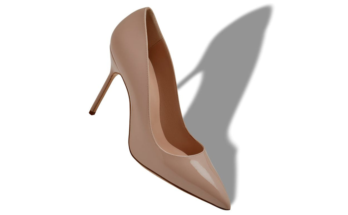Delphine Dawn Neutral Pointed Toe Pumps – front three-quarter view showing neutral pointed toe, patent leather, Vowalisse