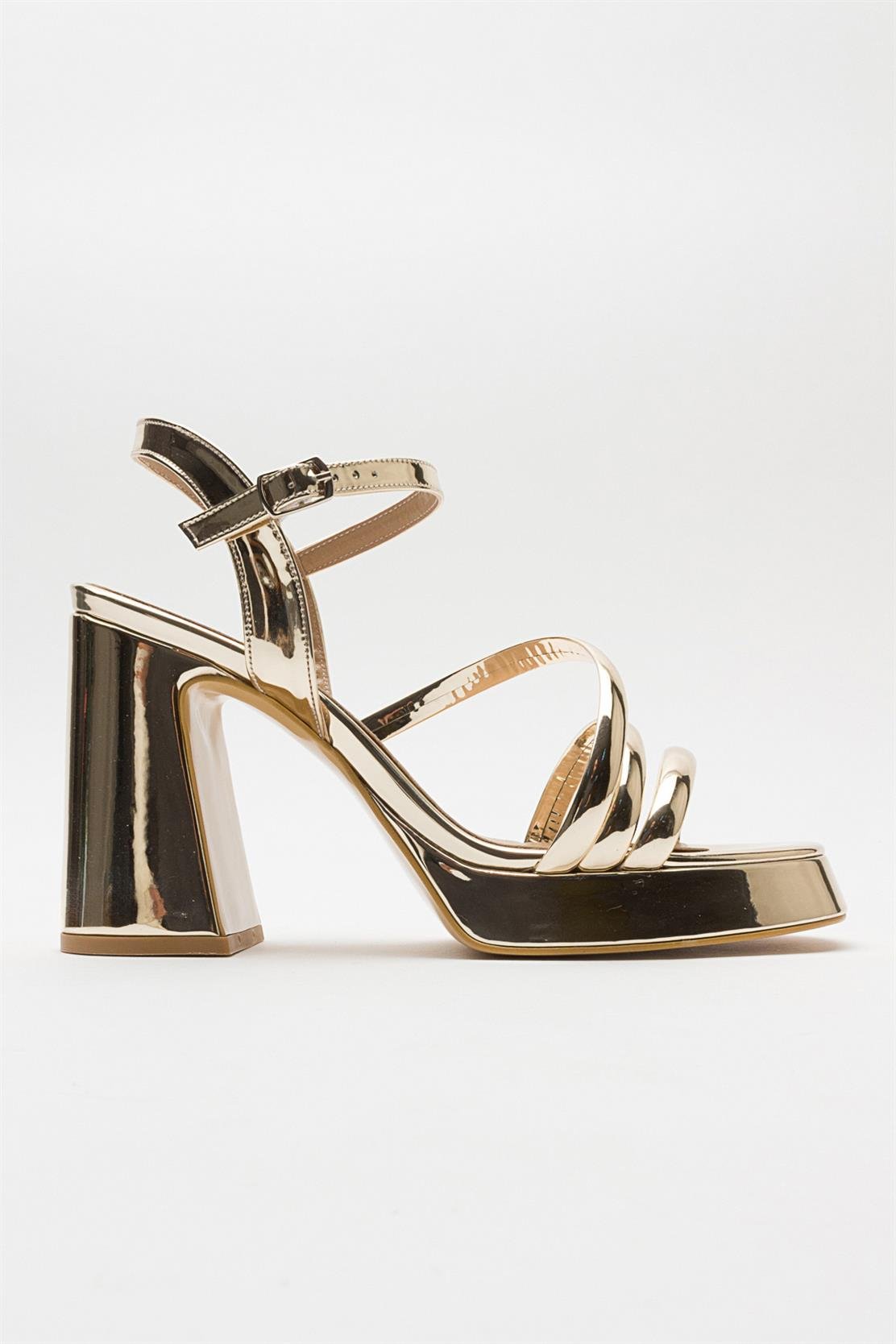 Heas Gold Platform Sandal – top view showing leather, gold, Vowalisse