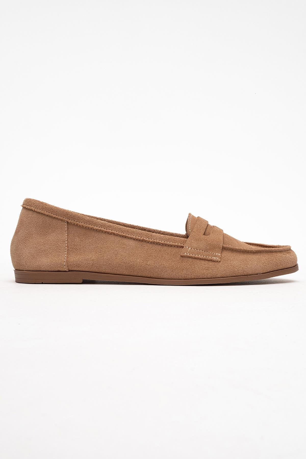 Dorothy - Camel Suede Leather Loafers – top view showing leather, suede, Vowalisse