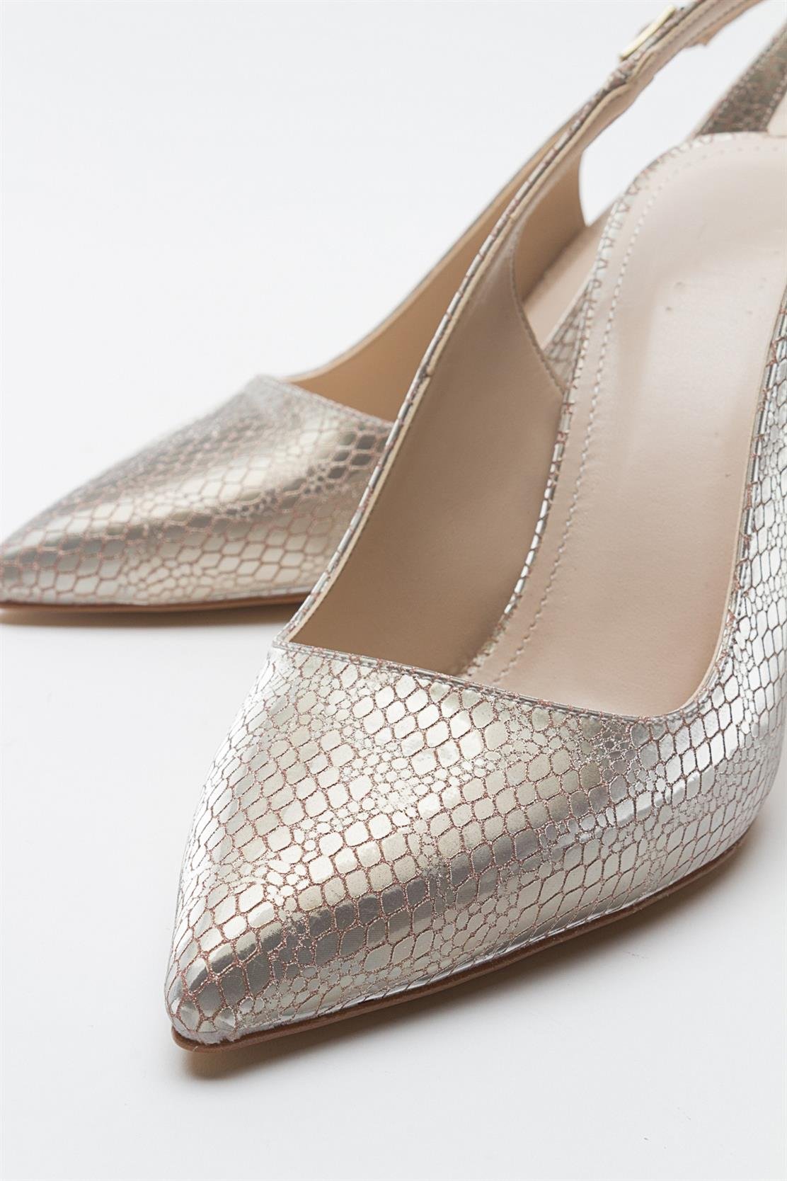 Orfo - Gold Patterned High Heel Shoe – side view showing leather, gold, Vowalisse