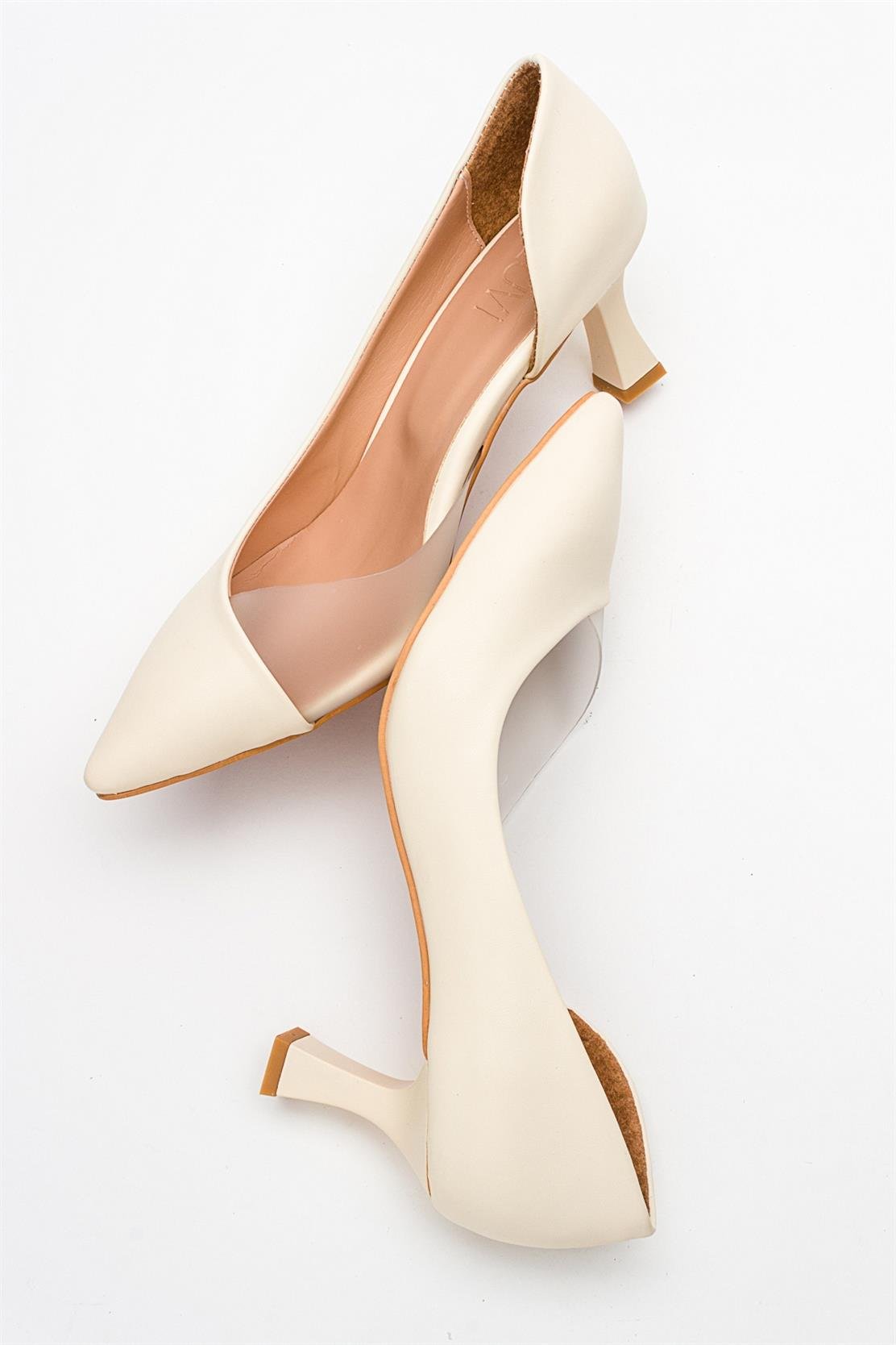 Vera Cream Glitter Pointed Toe Pump – side view showing leather, glitter, Vowalisse