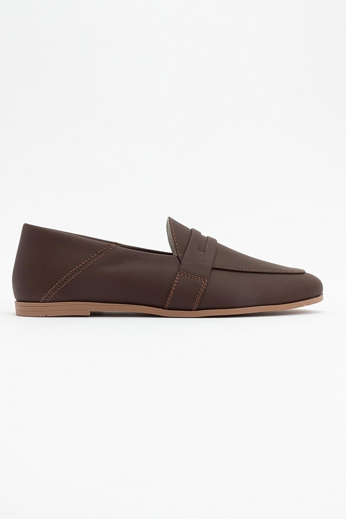 F05 - Brown Genuine Leather Loafer – top view showing leather, Vowalisse