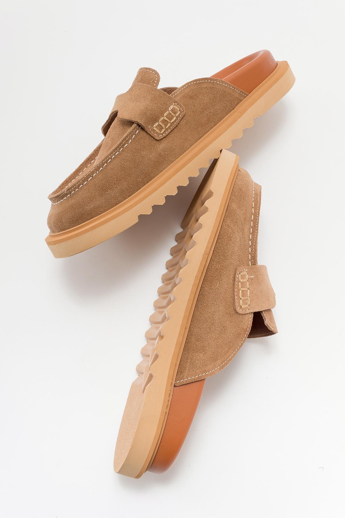 Laven - Cognac Brown Suede Leather Clogs – detail view showing leather, suede, red, Vowalisse