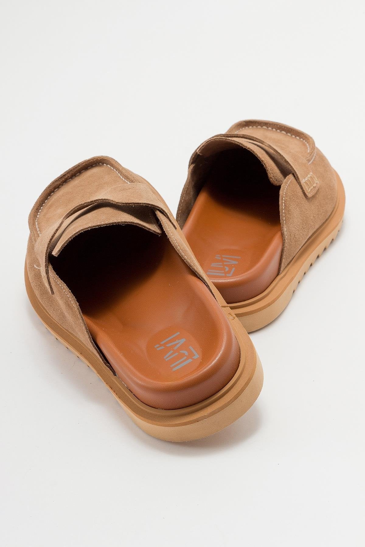 Laven - Cognac Brown Suede Leather Clogs – back view showing leather, suede, red, Vowalisse