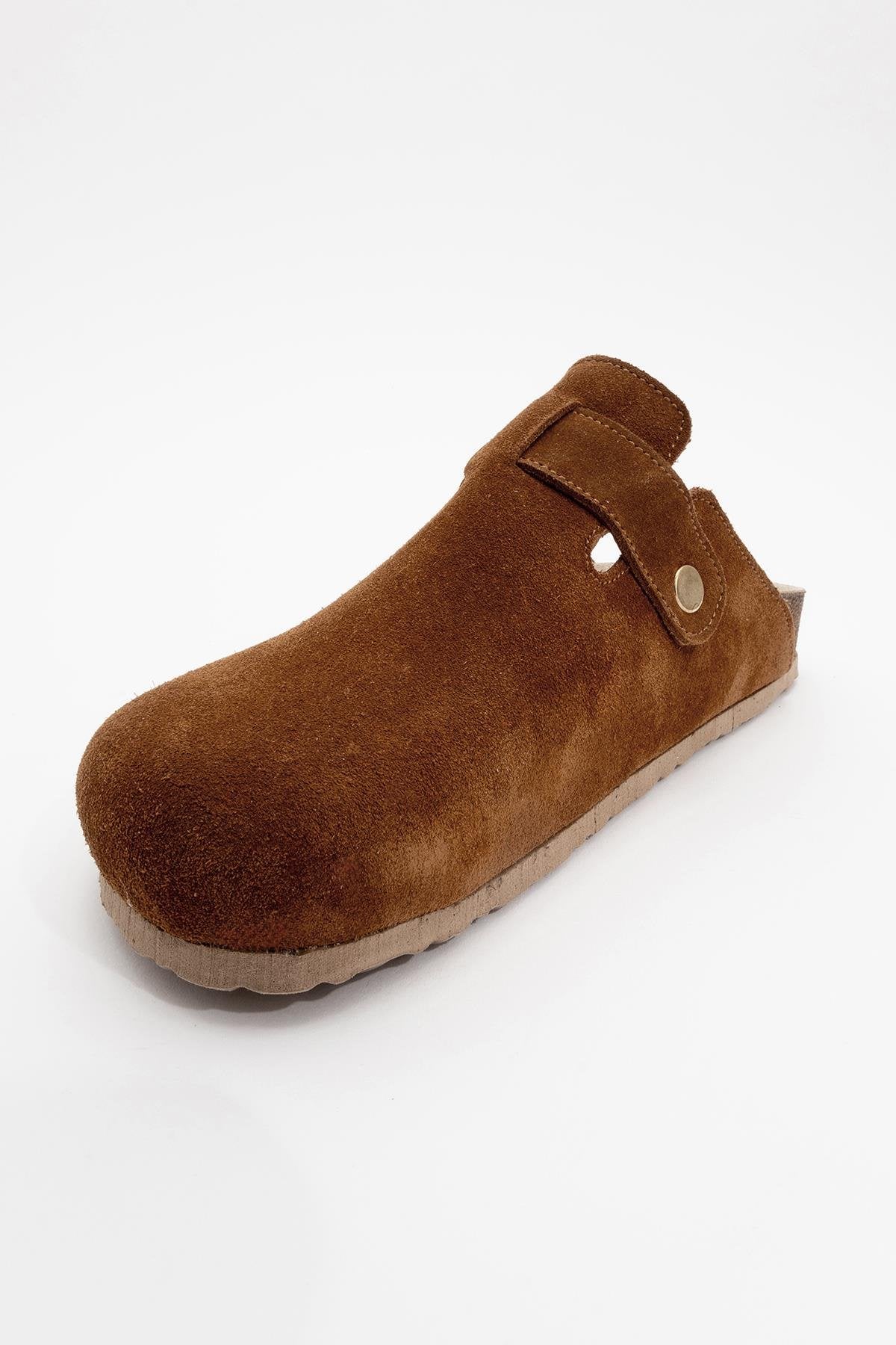 Gons - Cognac Brown Suede Leather Clogs – back view showing leather, suede, red, Vowalisse