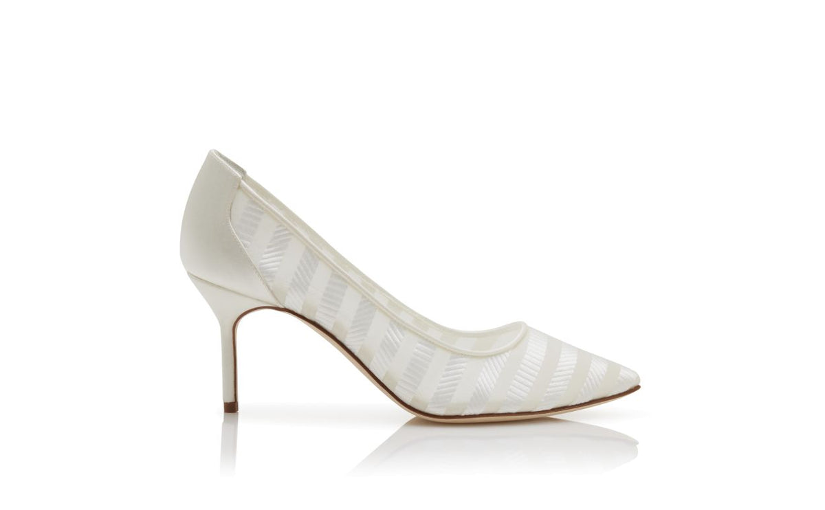 Odette Shine White Pointed Toe Pumps – side profile showing white pointed toe, Vowalisse