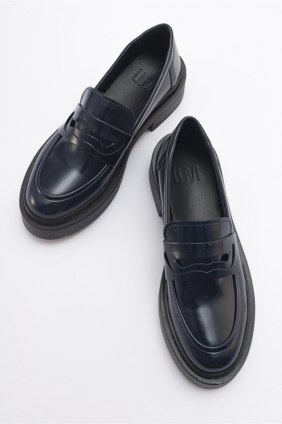 Nonte - Navy Suede Loafer – side view showing leather, suede, Vowalisse