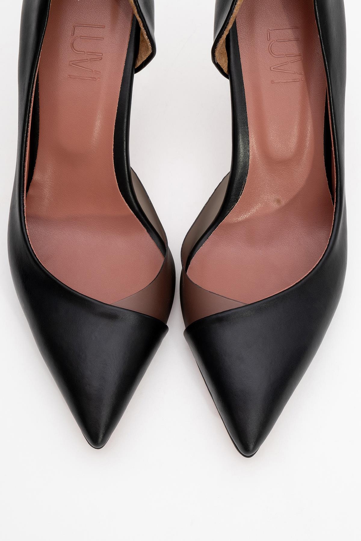 Ursula - Black Heeled Shoe – side view showing leather, black, Vowalisse