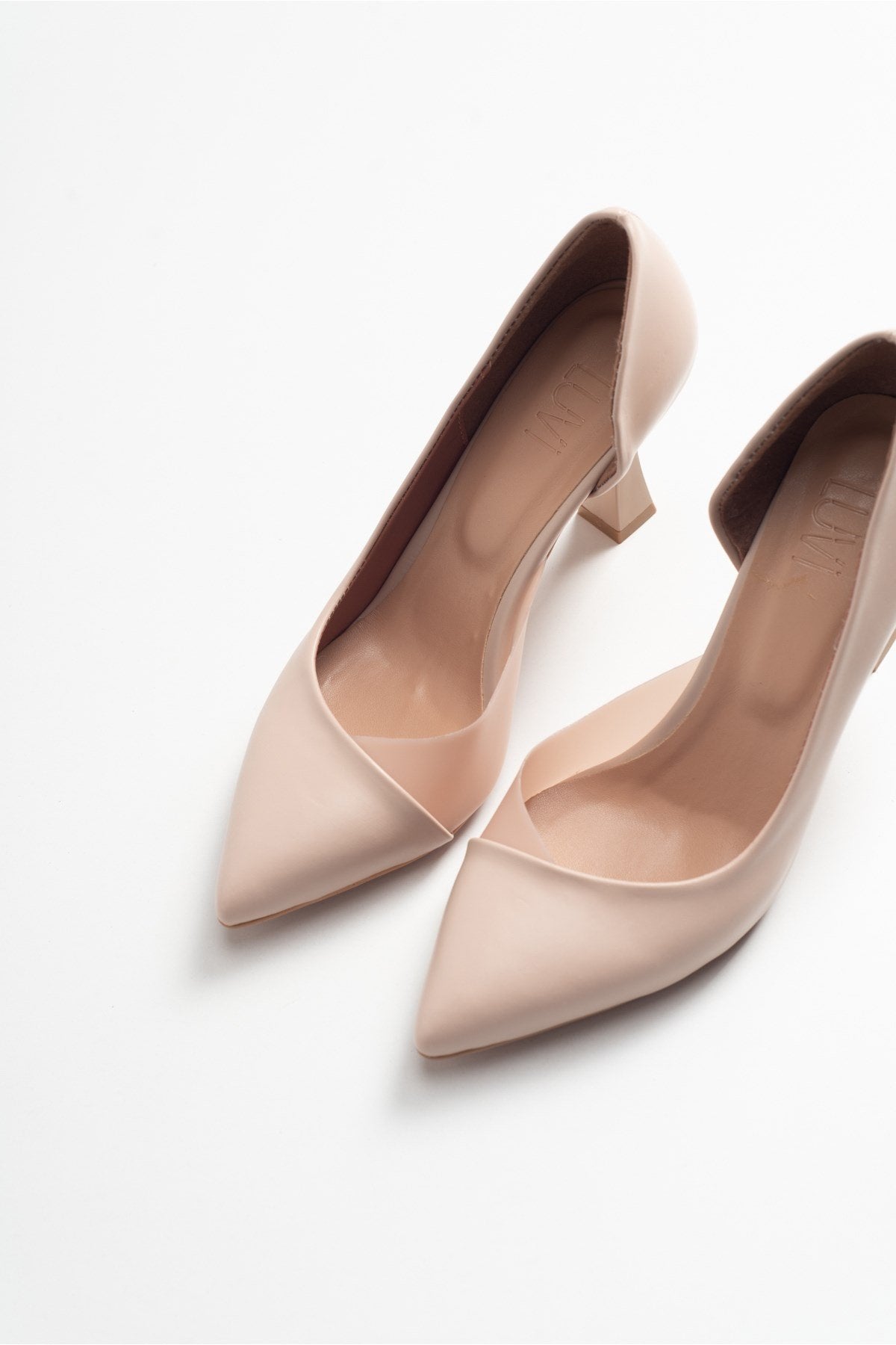 Ursula - Nude Heeled Shoe – side view showing leather, nude, Vowalisse