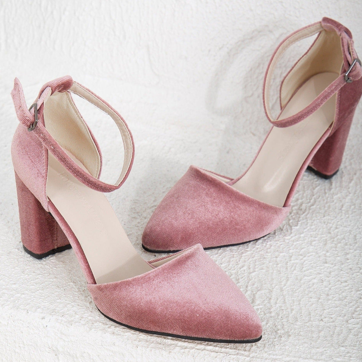 Gisele - Rose Velvet High Heels – detail view showing velvet, pink, Vowalisse