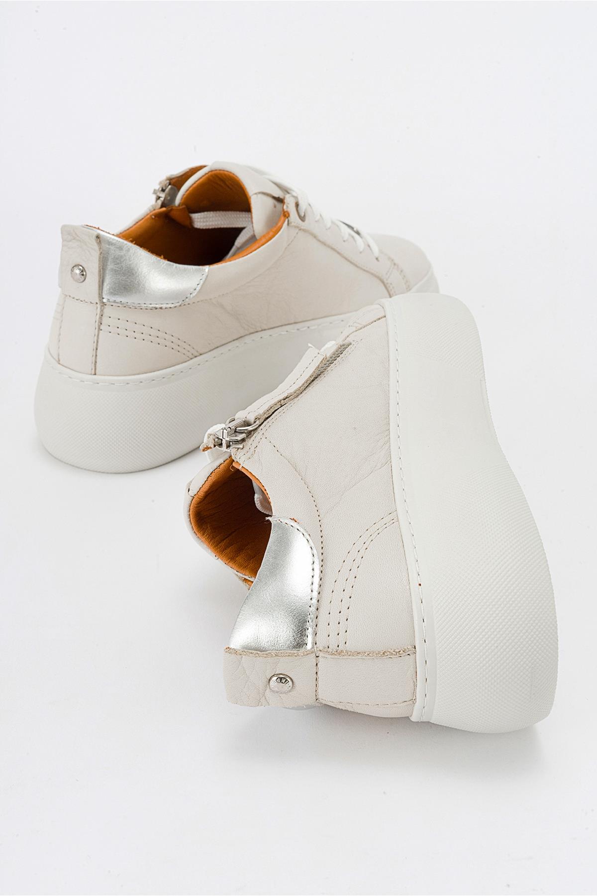 Allie - Beige Leather Zip Sneaker – detail view showing leather, Vowalisse