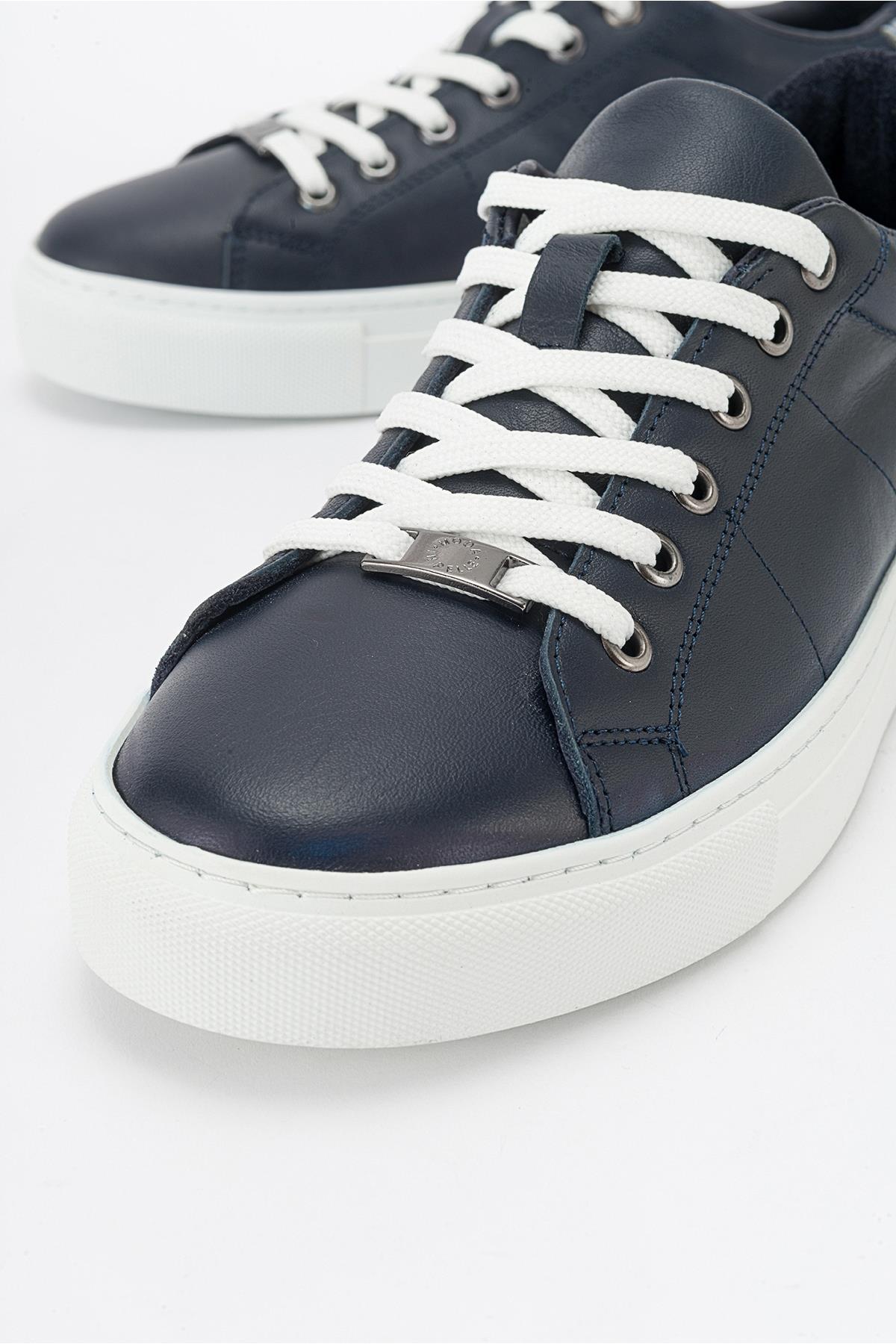 Ayverie - Navy Leather Sneaker – heel view showing leather, Vowalisse