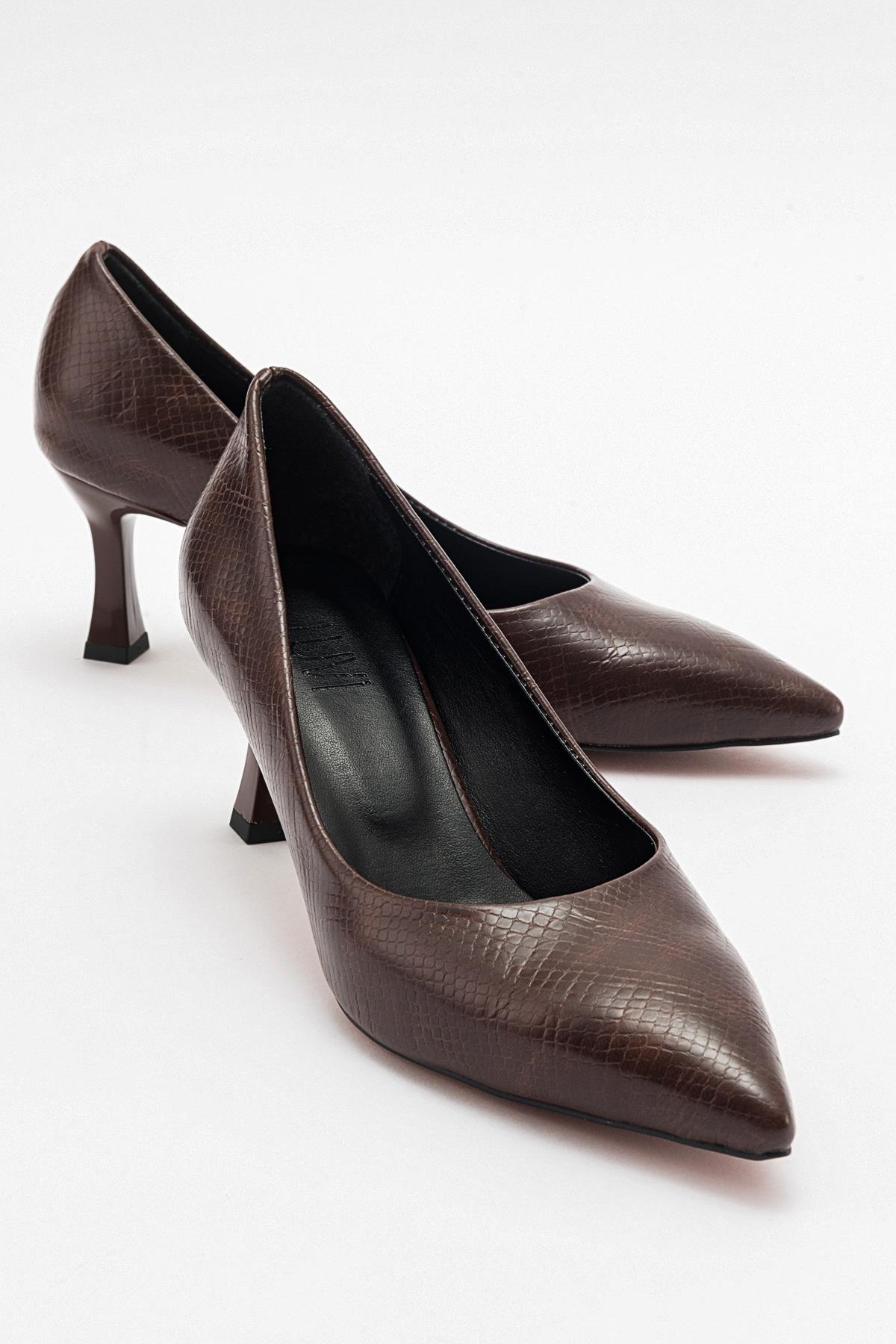 Pedra - Brown Printed Heeled Shoe – front three-quarter view showing leather, Vowalisse
