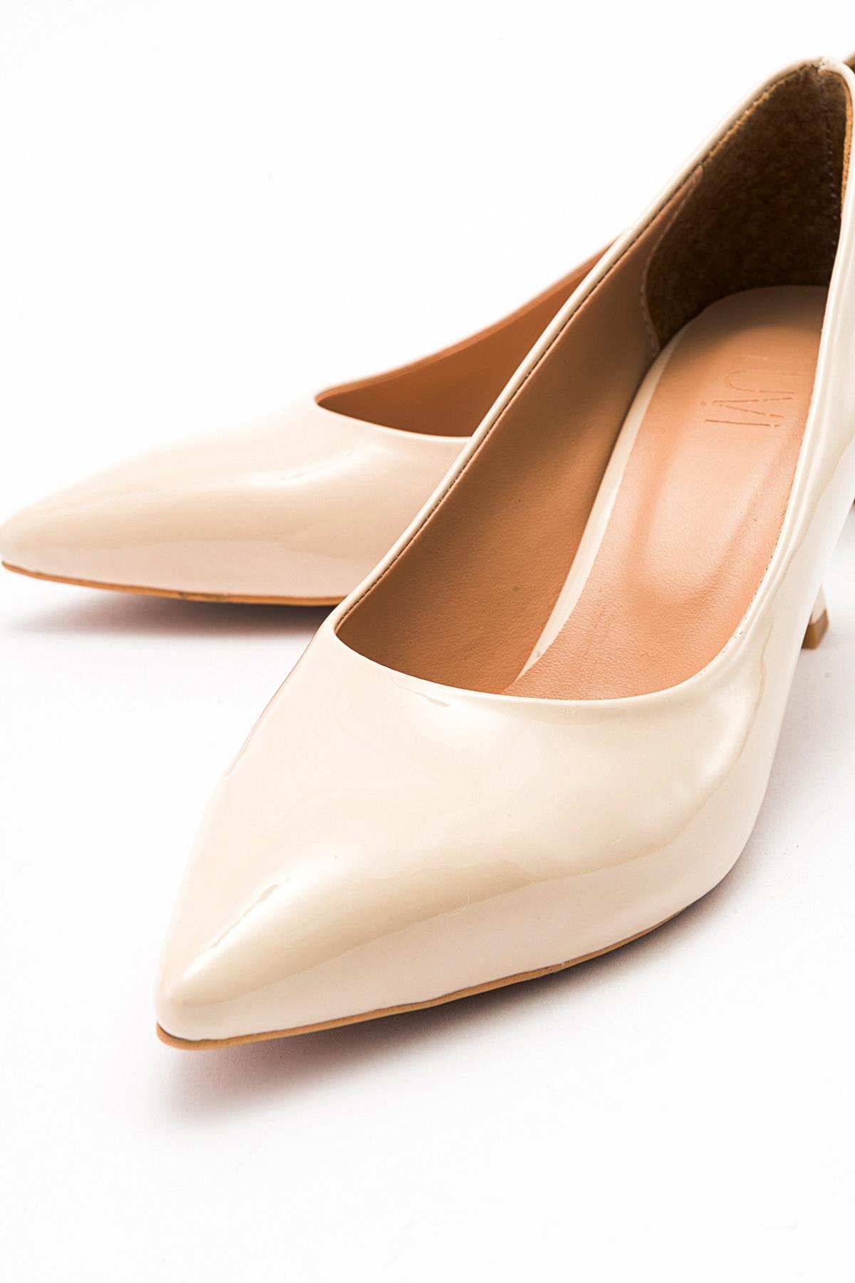 Pedra - Nude Heeled Shoe – side view showing leather, nude, red, Vowalisse