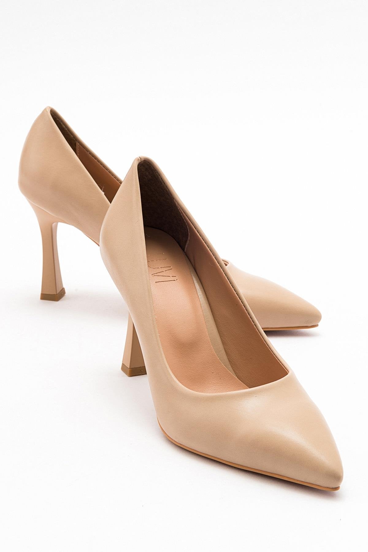 Forest Beige Cilt Pointed Toe Pump – front three-quarter view showing leather, Vowalisse