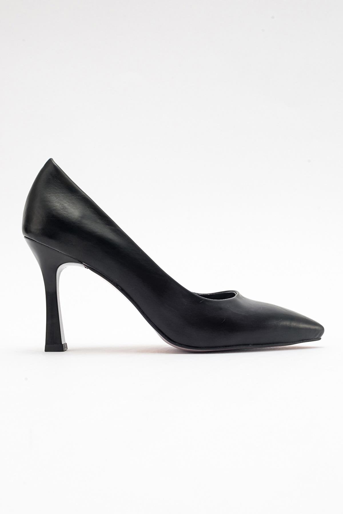Forest Black Cilt Pointed Toe Pump – top view showing leather, black, Vowalisse