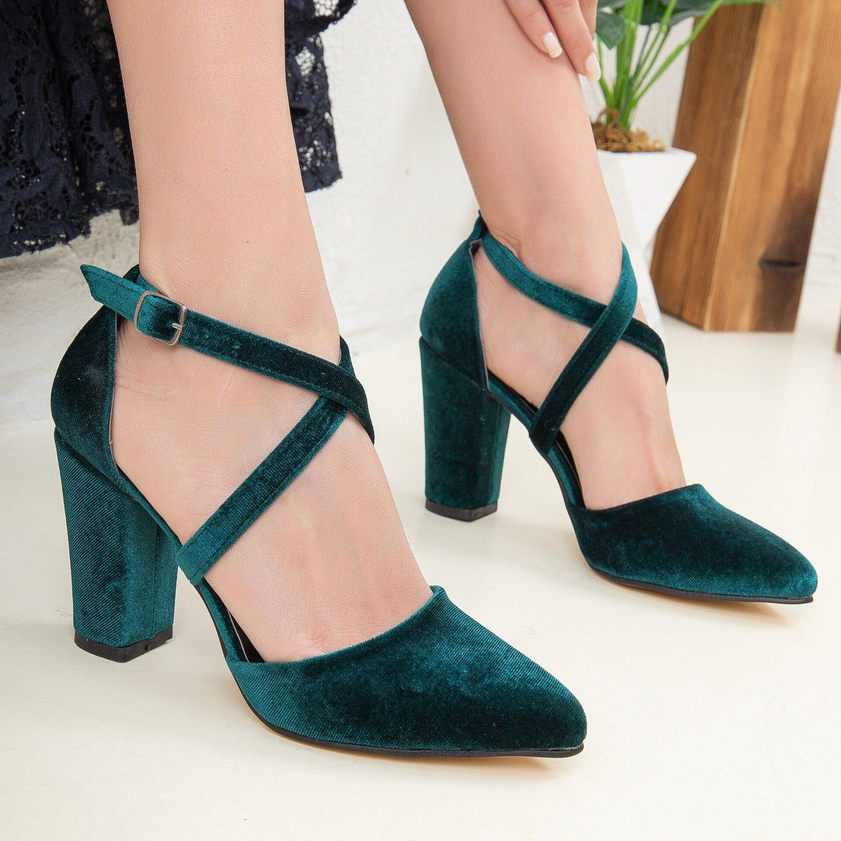 Sina - Emerald Green Velvet Heels – heel view showing velvet, green, Vowalisse