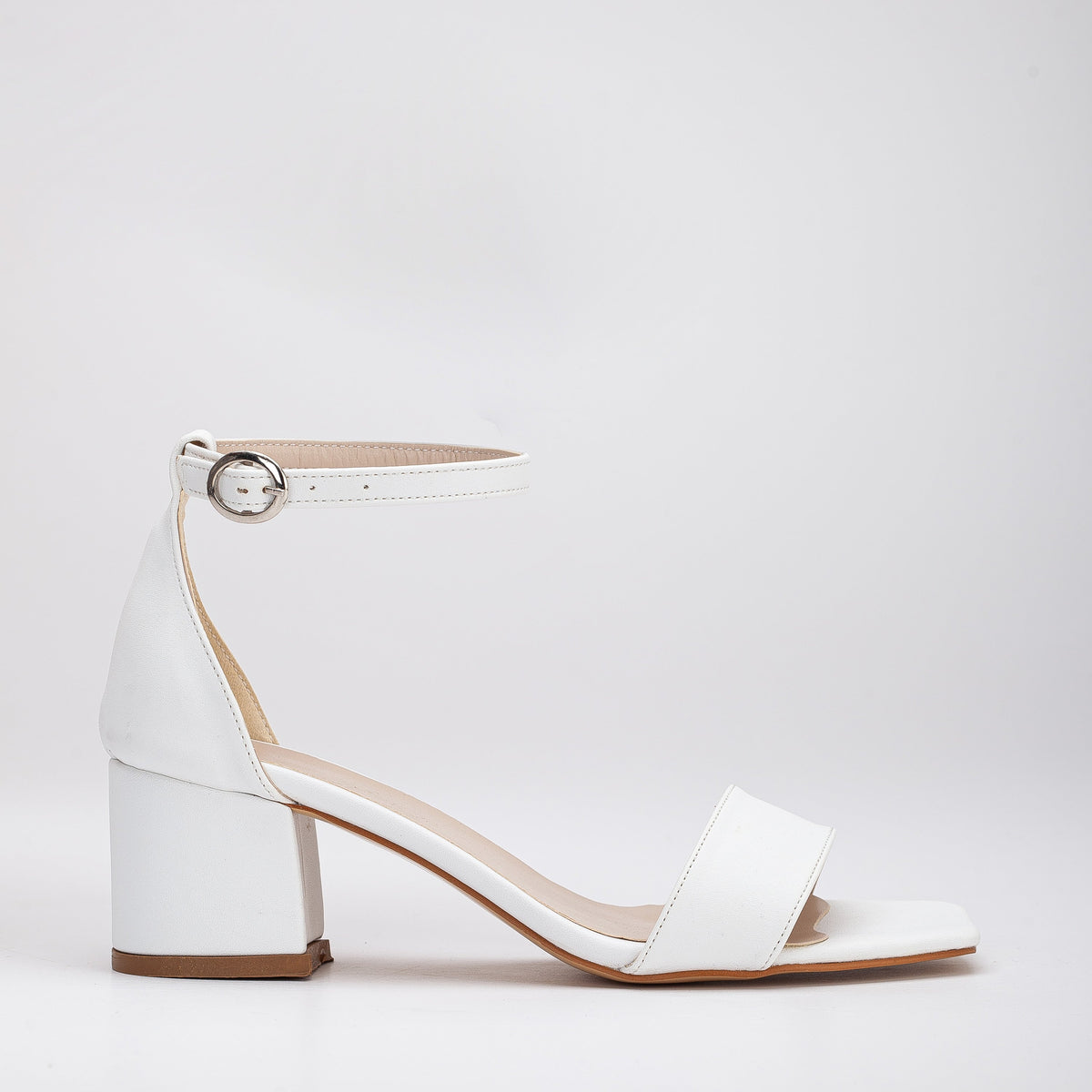 Iva - White Low Heel – front three-quarter view showing lace, leather, white, Vowalisse