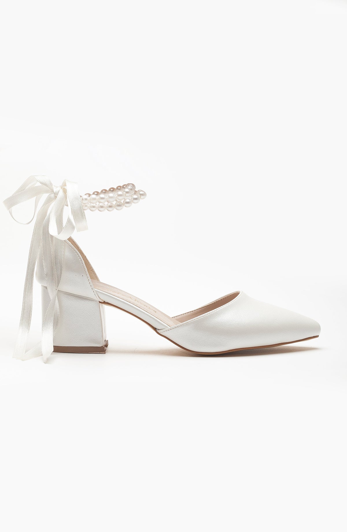Miranda - Ivory Pumps with Pearls – detail view showing pearl, leather, ivory, Vowalisse