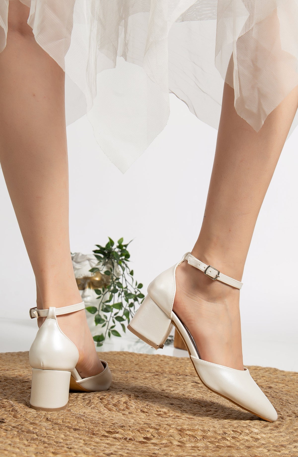 Miranda - Ivory Pumps with Pearls – top view showing pearl, leather, ivory, Vowalisse