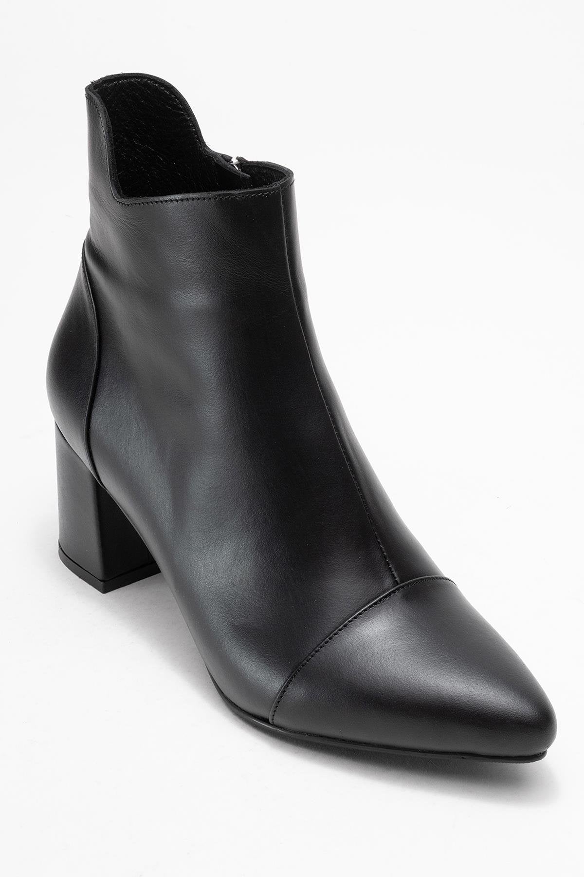 Gael - Black Genuine Leather Block Heel Ankle Boot – detail view showing leather, black, Vowalisse