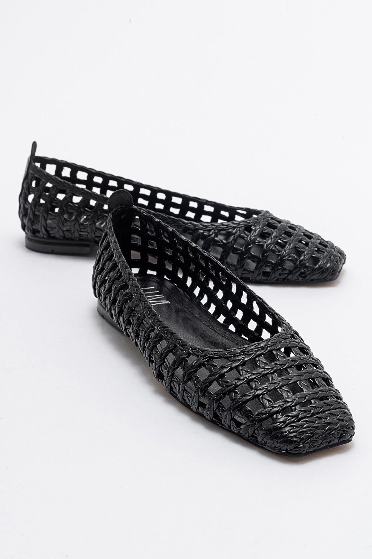 Arcola - Black Knitted Pattern Ballet Flat – front three-quarter view showing leather, black, Vowalisse