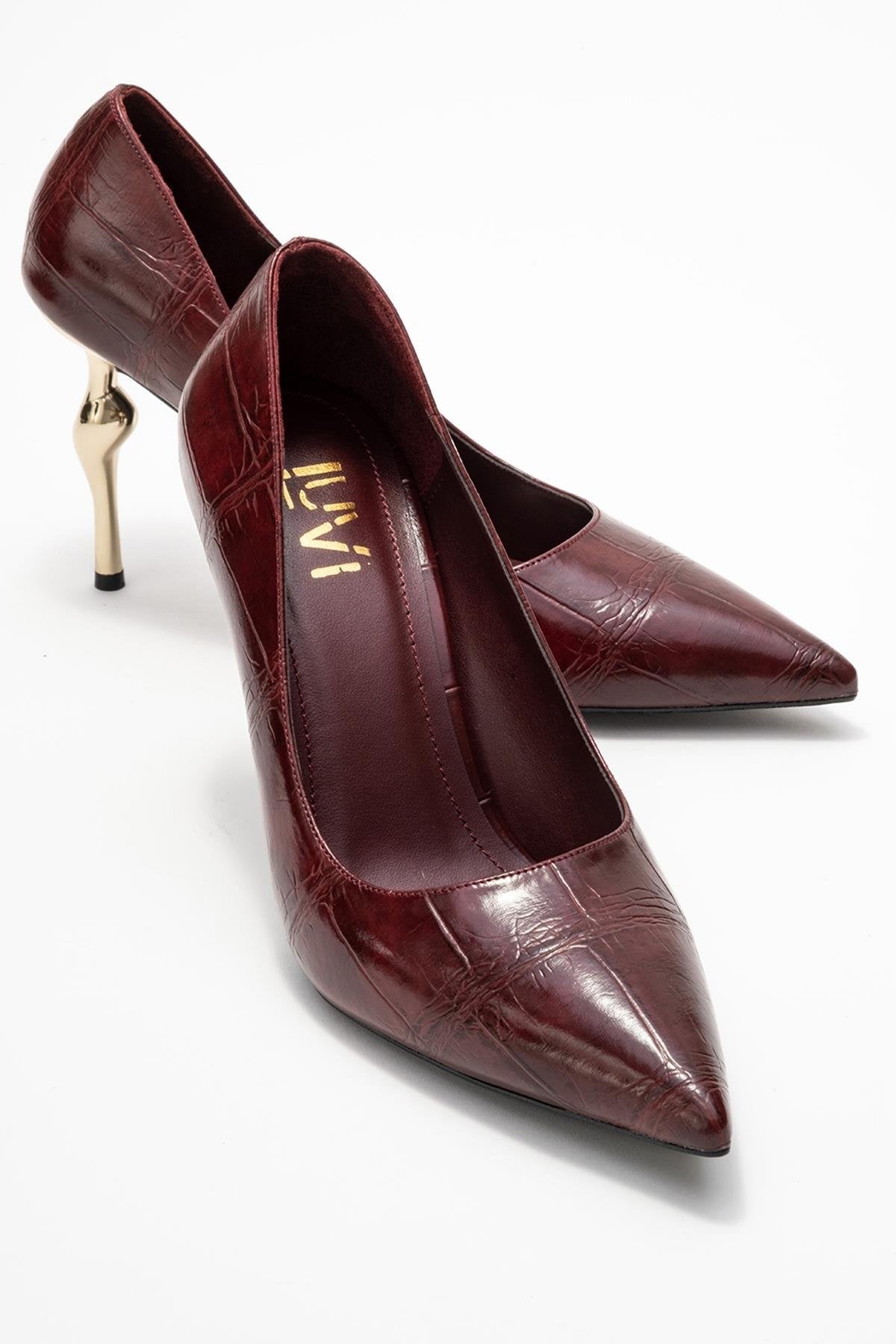 Hudson - Burgundy Stiletto Heel Shoe – front three-quarter view showing leather, Vowalisse