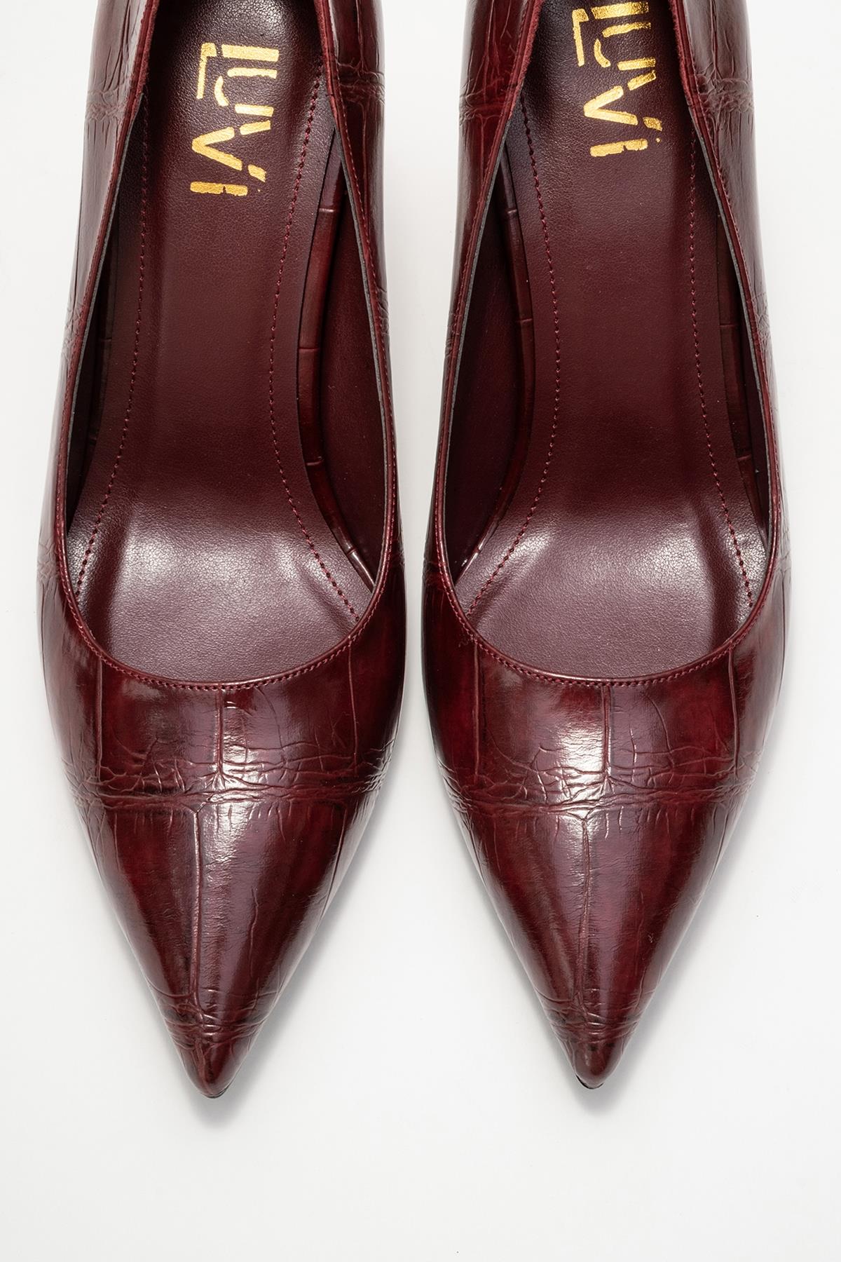 Hudson - Burgundy Stiletto Heel Shoe – side view showing leather, Vowalisse