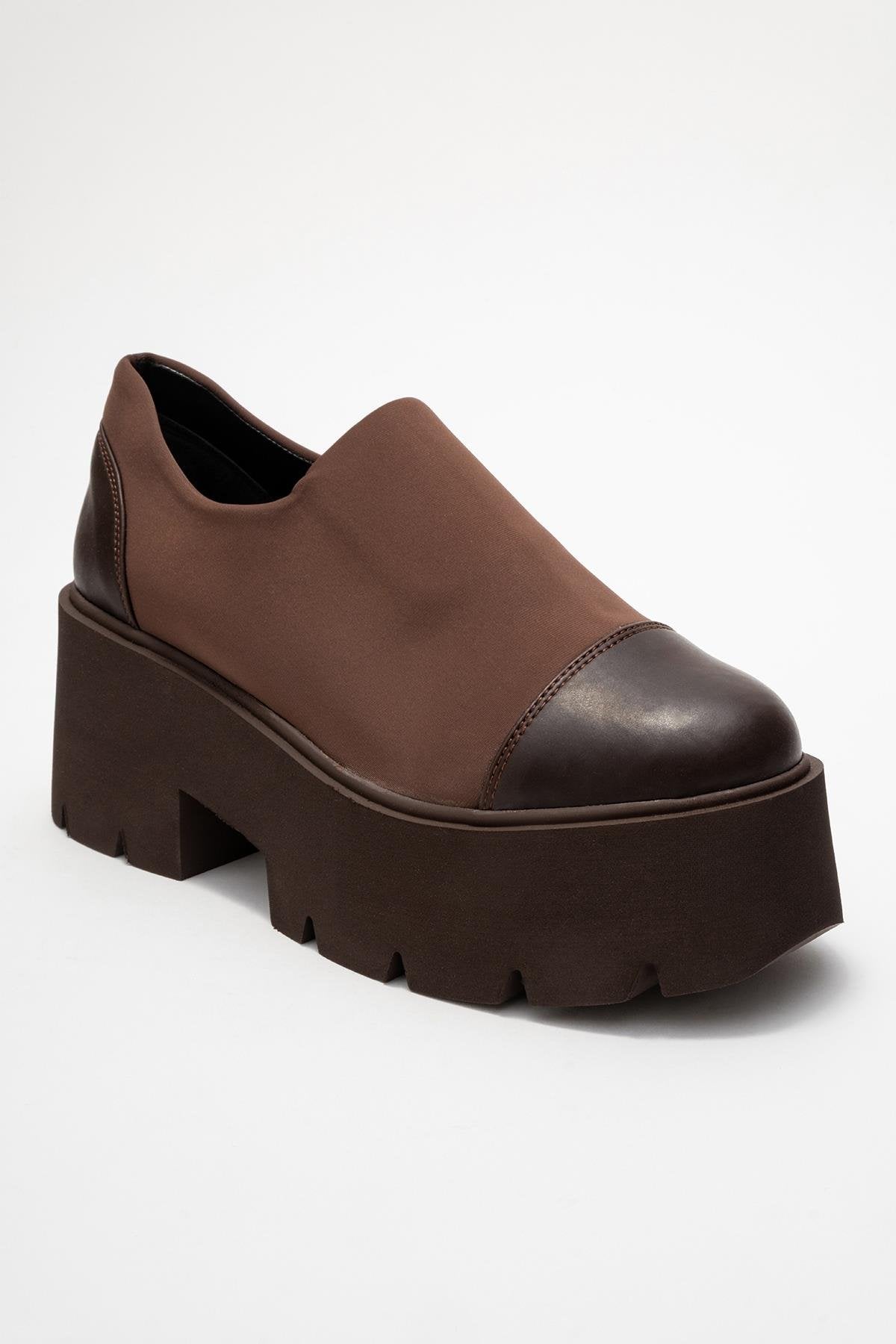 Grena - Brown Scuba Platform Casual Shoe – detail view showing leather, Vowalisse