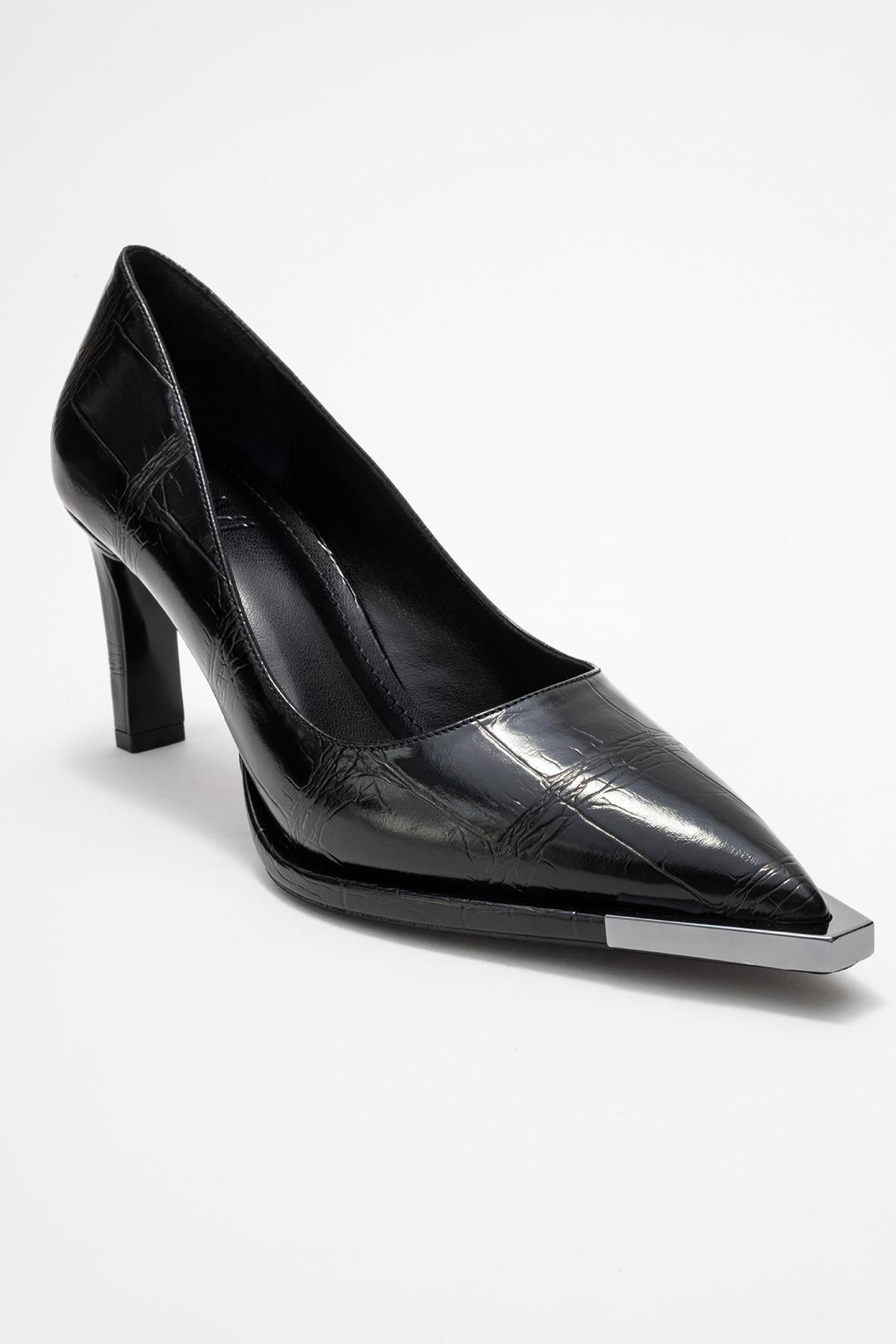 Liora - Black Printed Platinum-Detail Block Heel Pump – detail view showing leather, metallic, black, Vowalisse