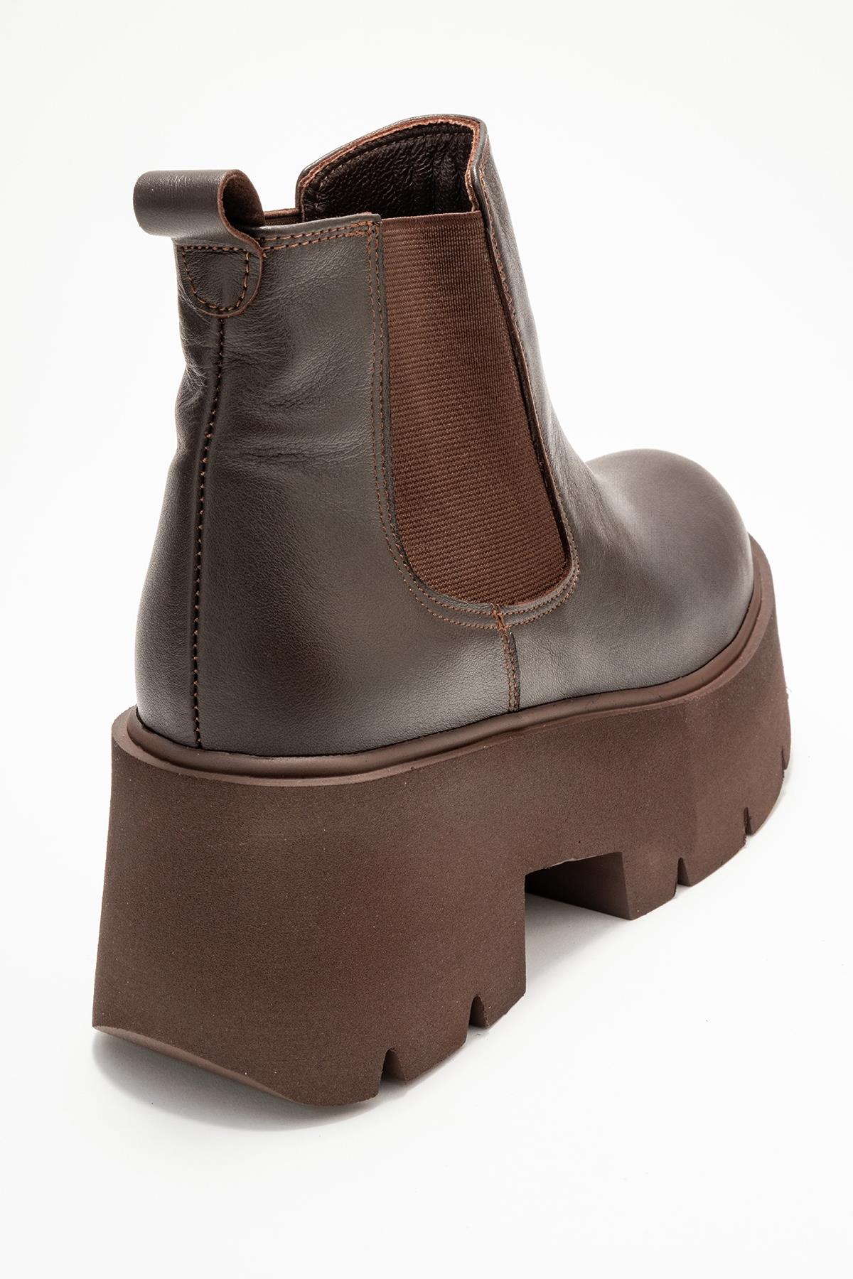 Clen - Brown Genuine Leather Elastic-Sided Platform Boot – back view showing leather, Vowalisse