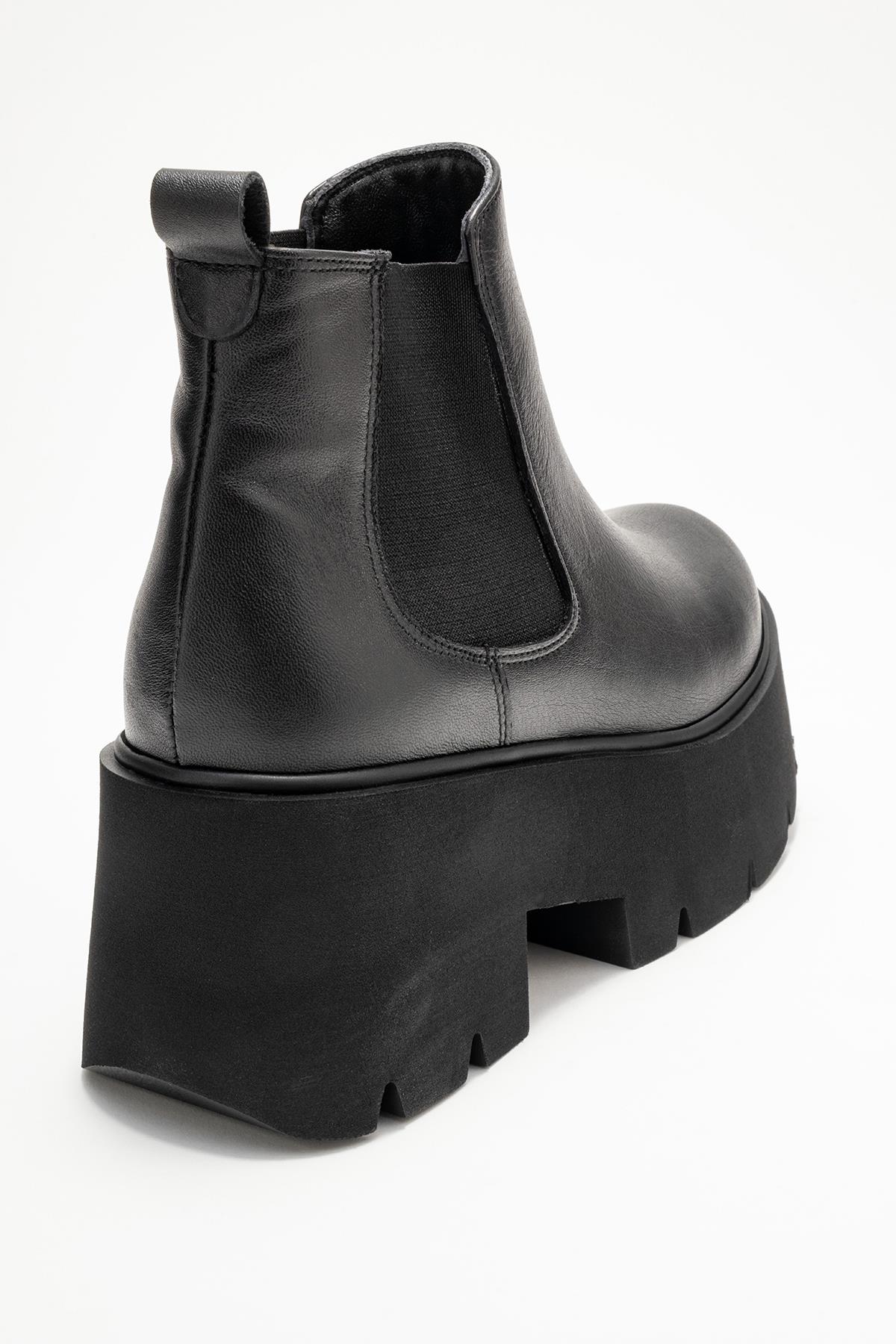 Clen - Black Genuine Leather Elastic-Panel Chunky Platform Boot – back view showing leather, black, Vowalisse
