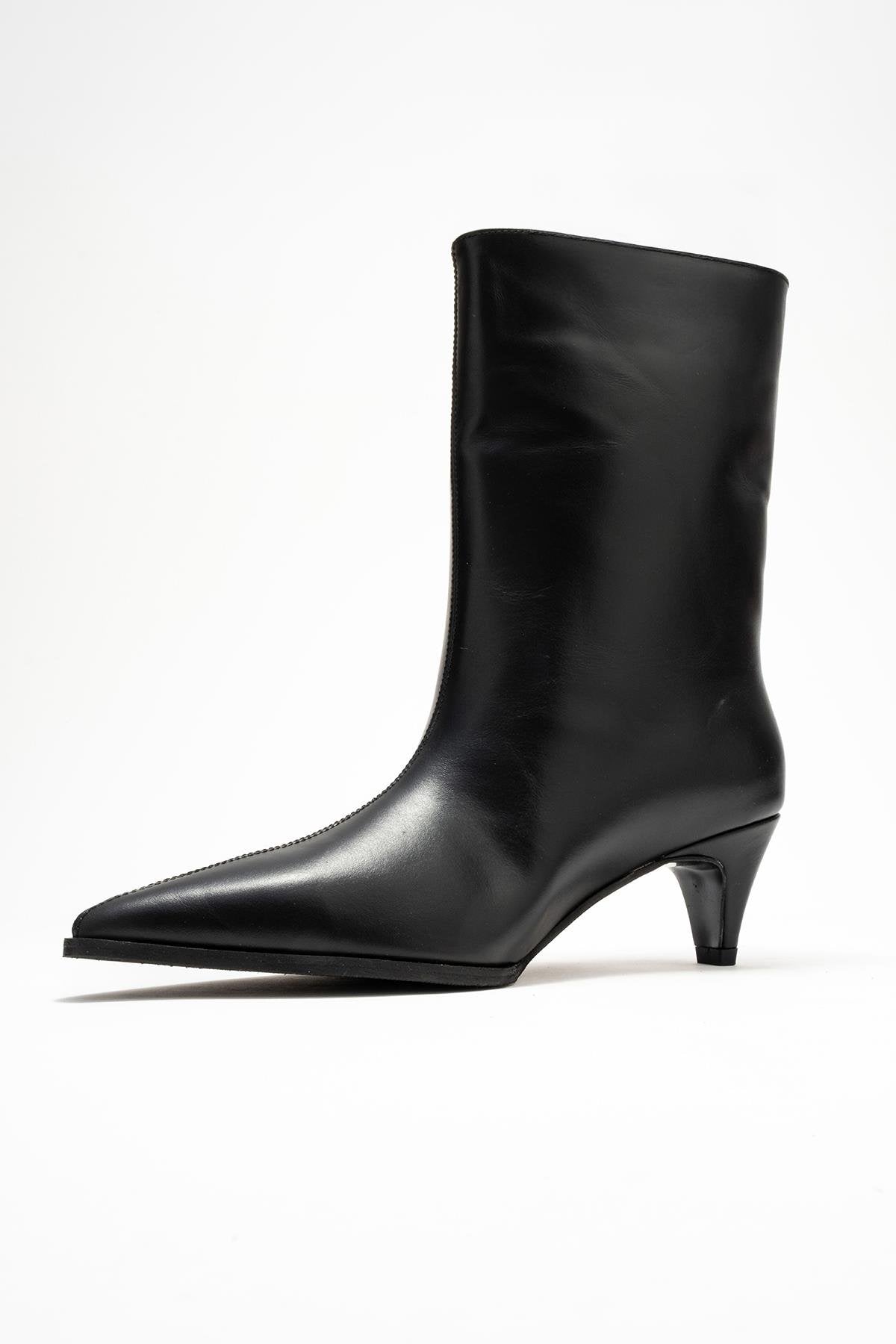 Aleo - Black Genuine Leather Pointed Toe Short Heel Boot – heel view showing leather, black, Vowalisse