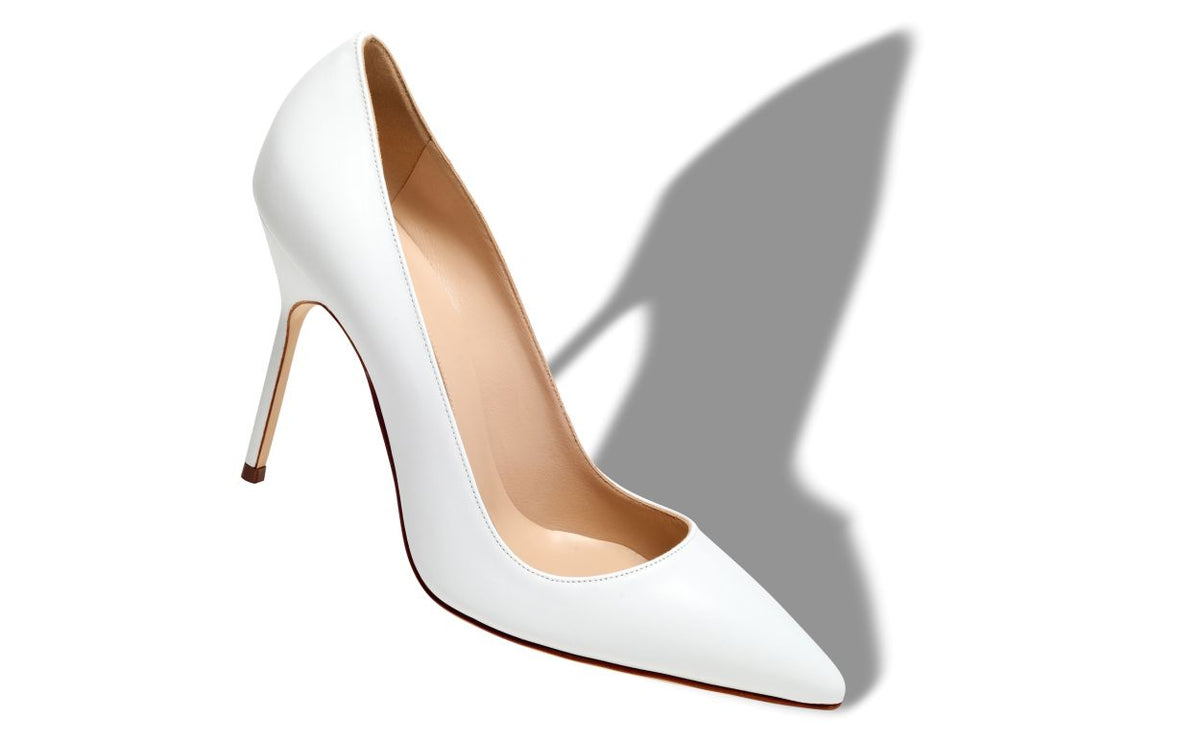 Lunette Jewel White Pointed Toe Pumps – front three-quarter view showing white pointed toe, Vowalisse