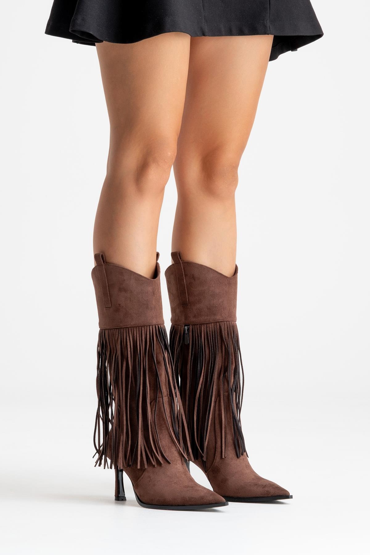 Gueras - Brown Pointed Toe High Heel Boot – sole view showing suede, Vowalisse