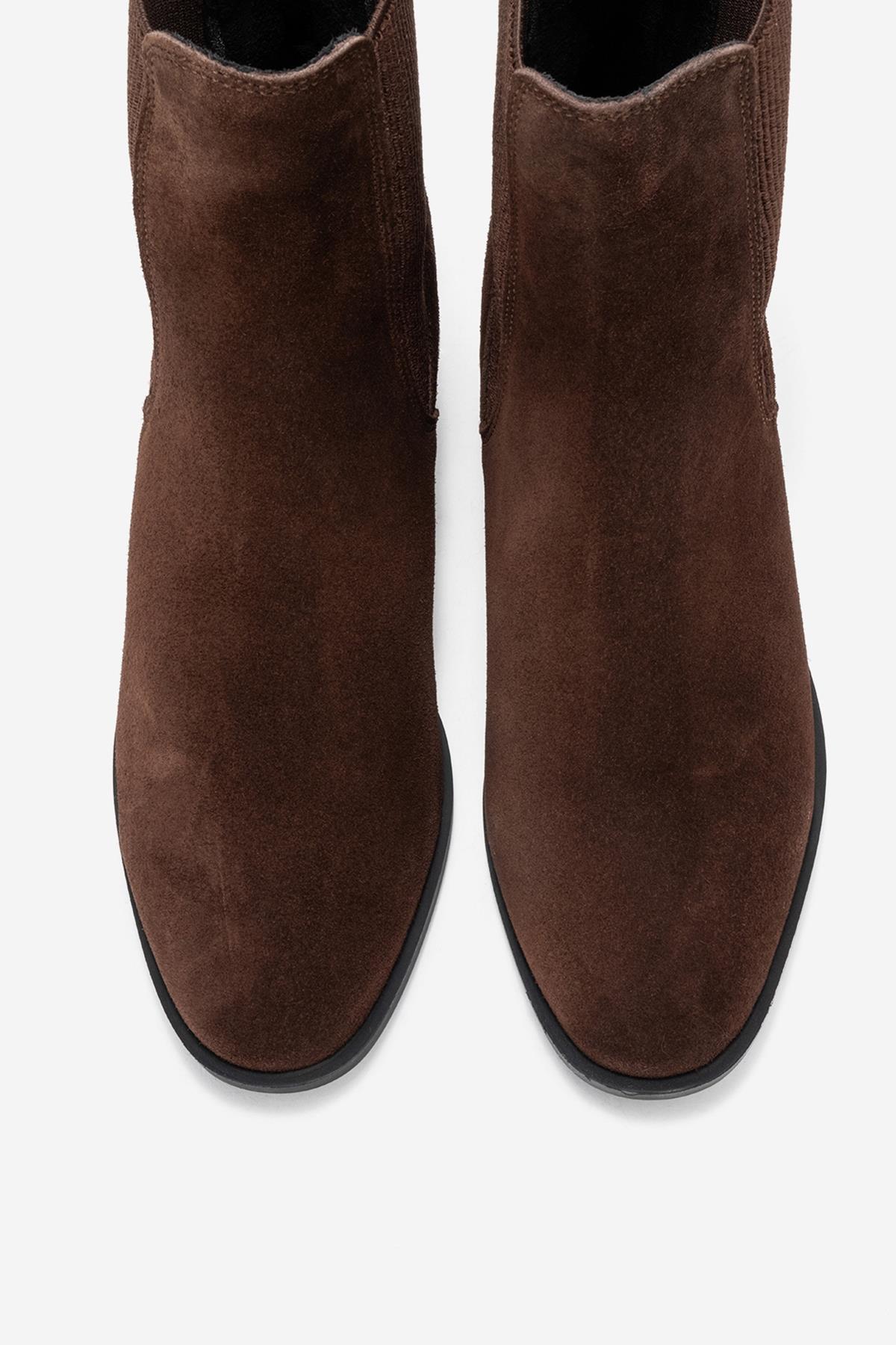 Neiva - Brown Suede Genuine Leather Chelsea Boot – side view showing leather, suede, Vowalisse