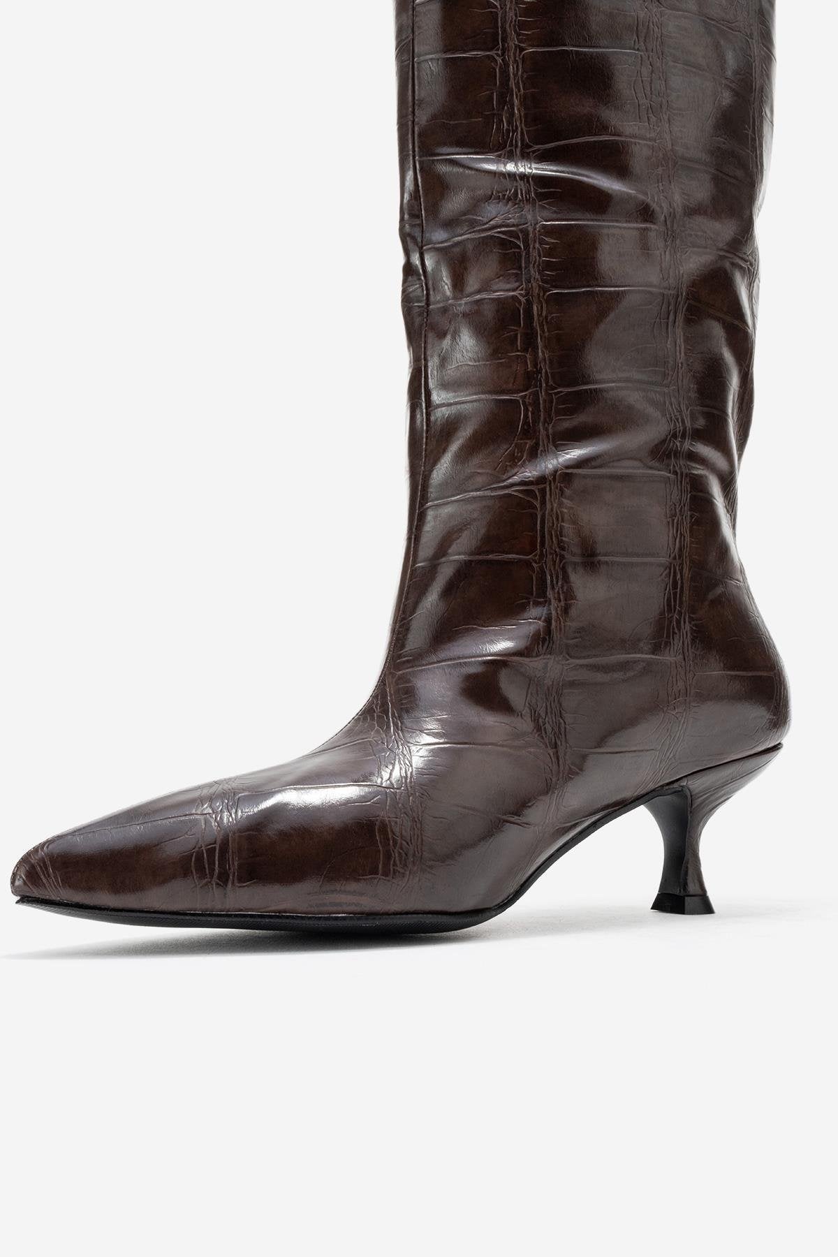 Crow - Brown Embossed Pointed Toe Short Heeled Boot – heel view showing leather, Vowalisse