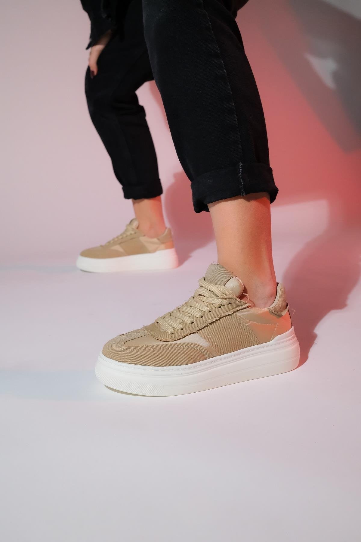 Jose - Beige Denim Sport Sneaker – detail view showing leather, Vowalisse