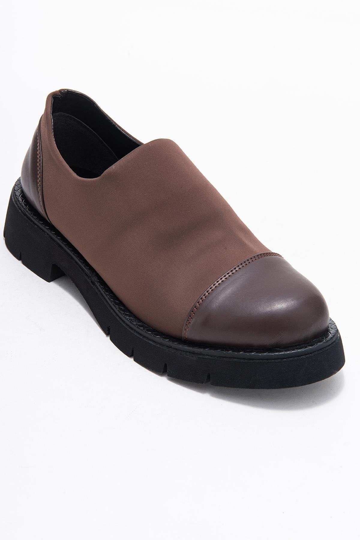 Panola - Brown Scuba Everyday Shoe – detail view showing leather, Vowalisse