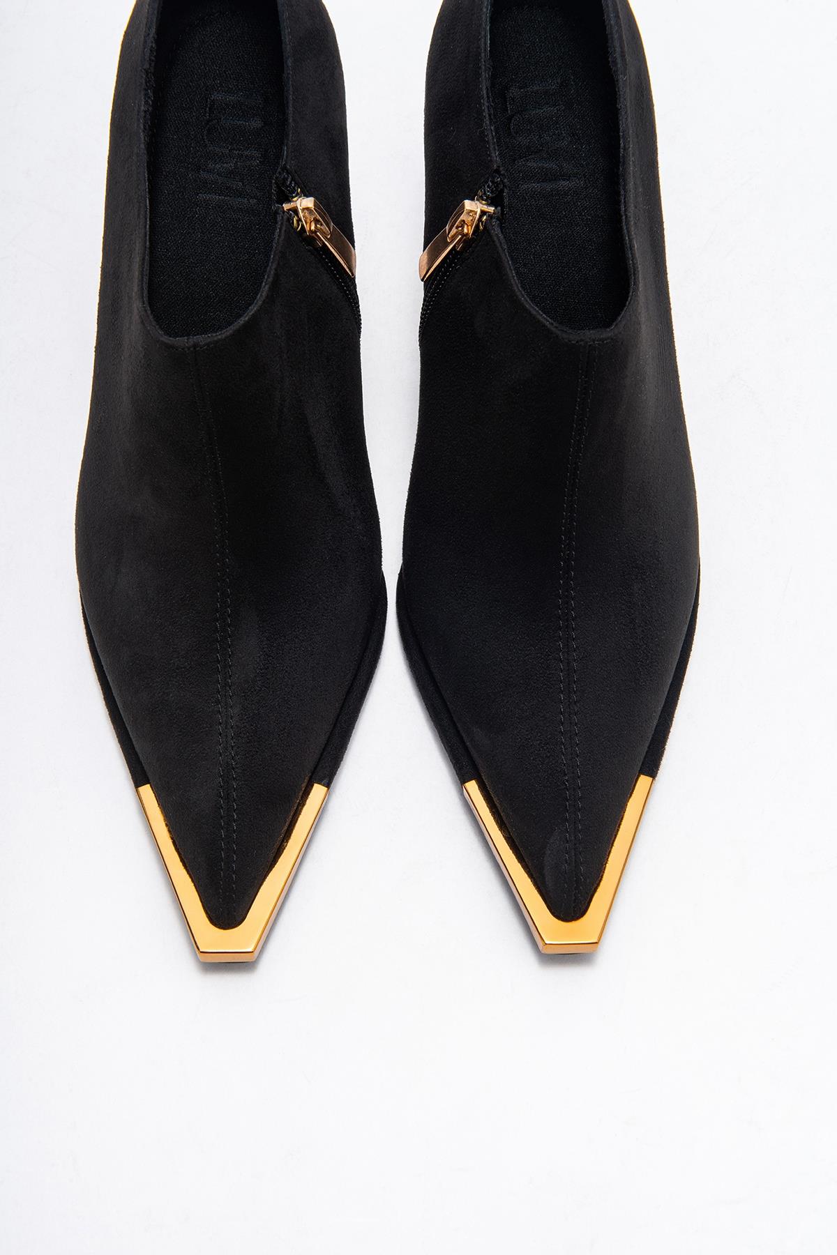 Sona - Black Ankle-Heel Shoe – side view showing suede, black, Vowalisse