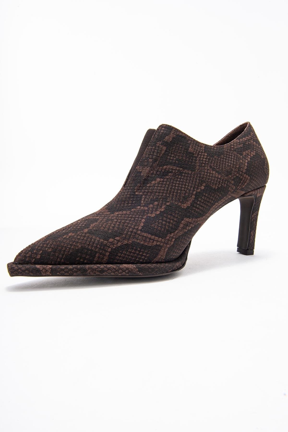 Alya - Brown Patterned Ankle-Heel Shoe – heel view showing leather, Vowalisse