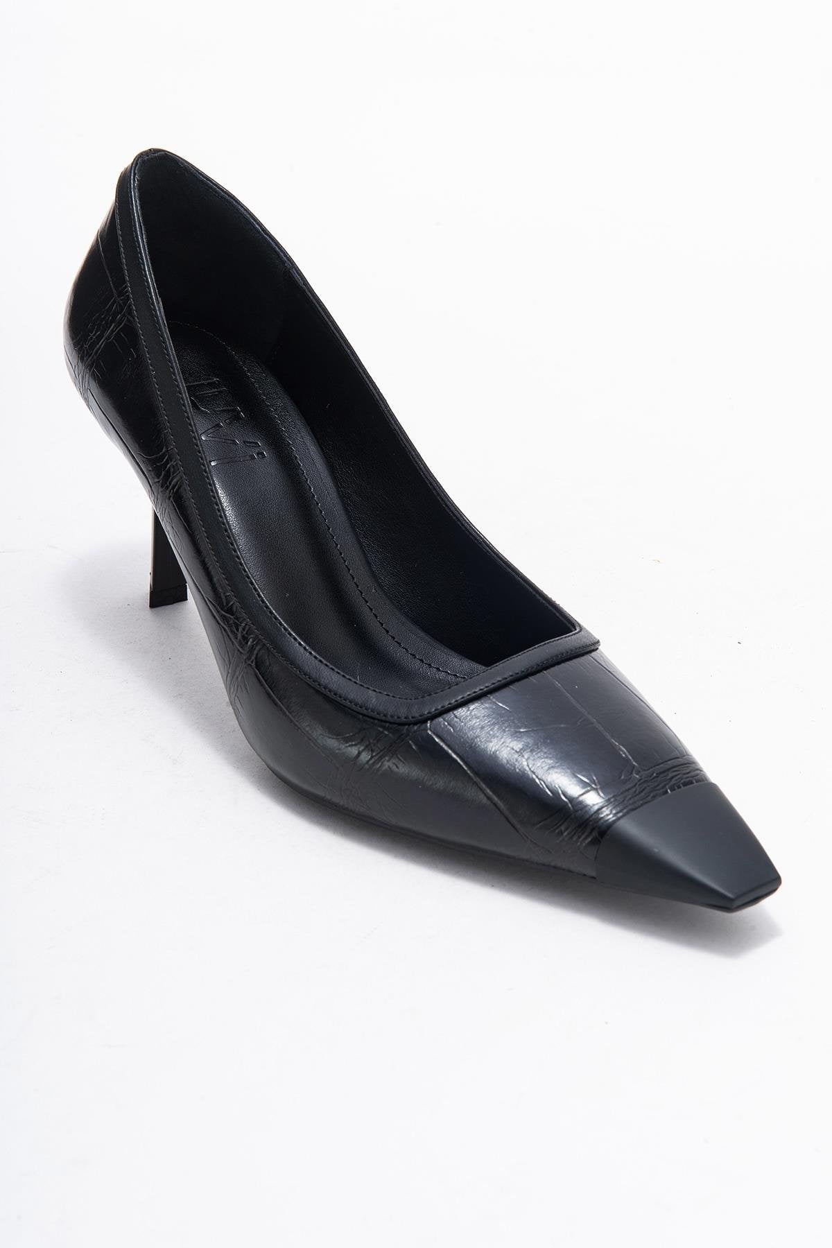 Rona - Black Printed Pointed Toe Stiletto Pump – detail view showing leather, black, red, Vowalisse