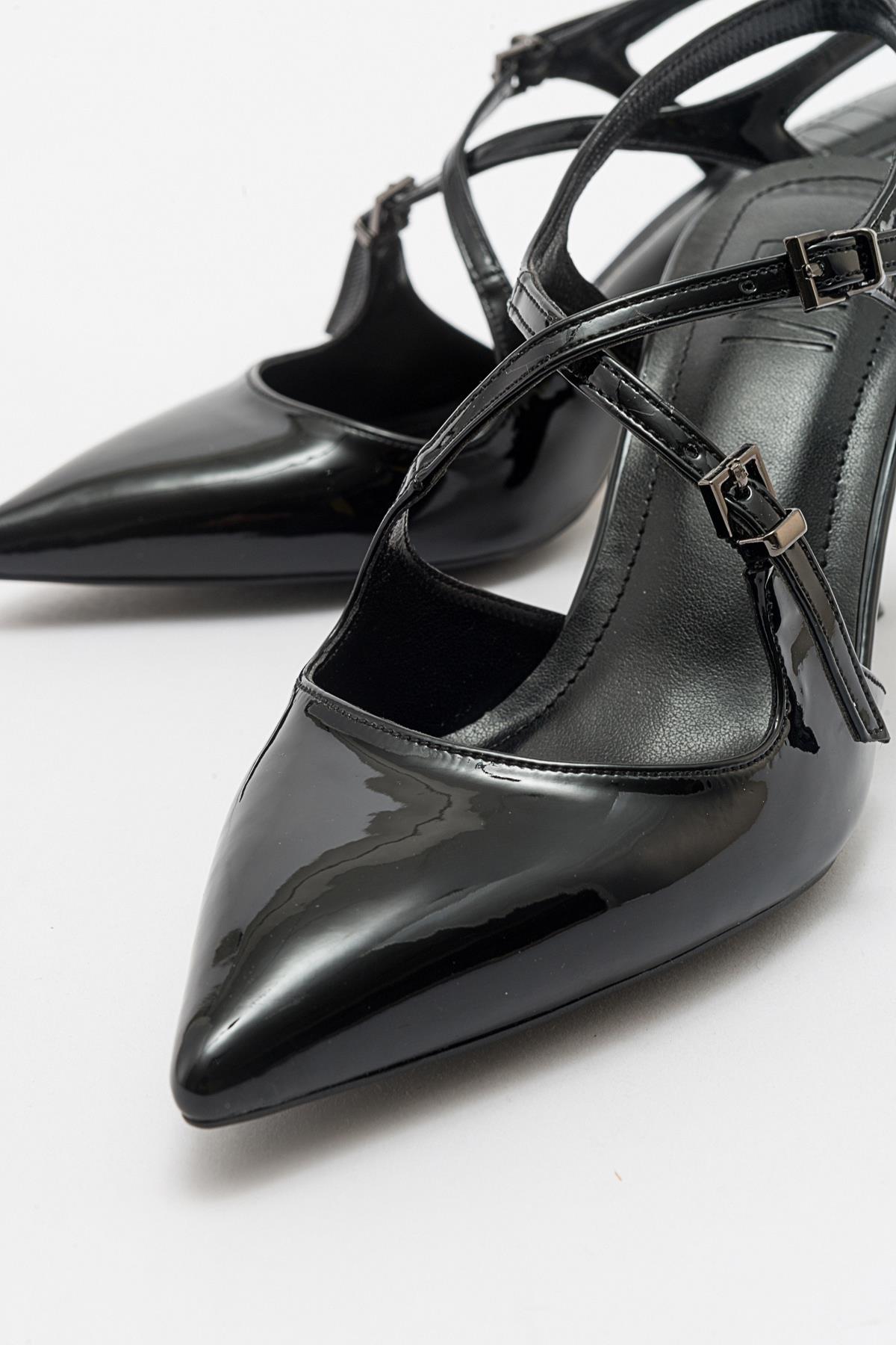 Coje - Black Patent Pointed Toe Stiletto Shoe – detail view showing leather, black, Vowalisse