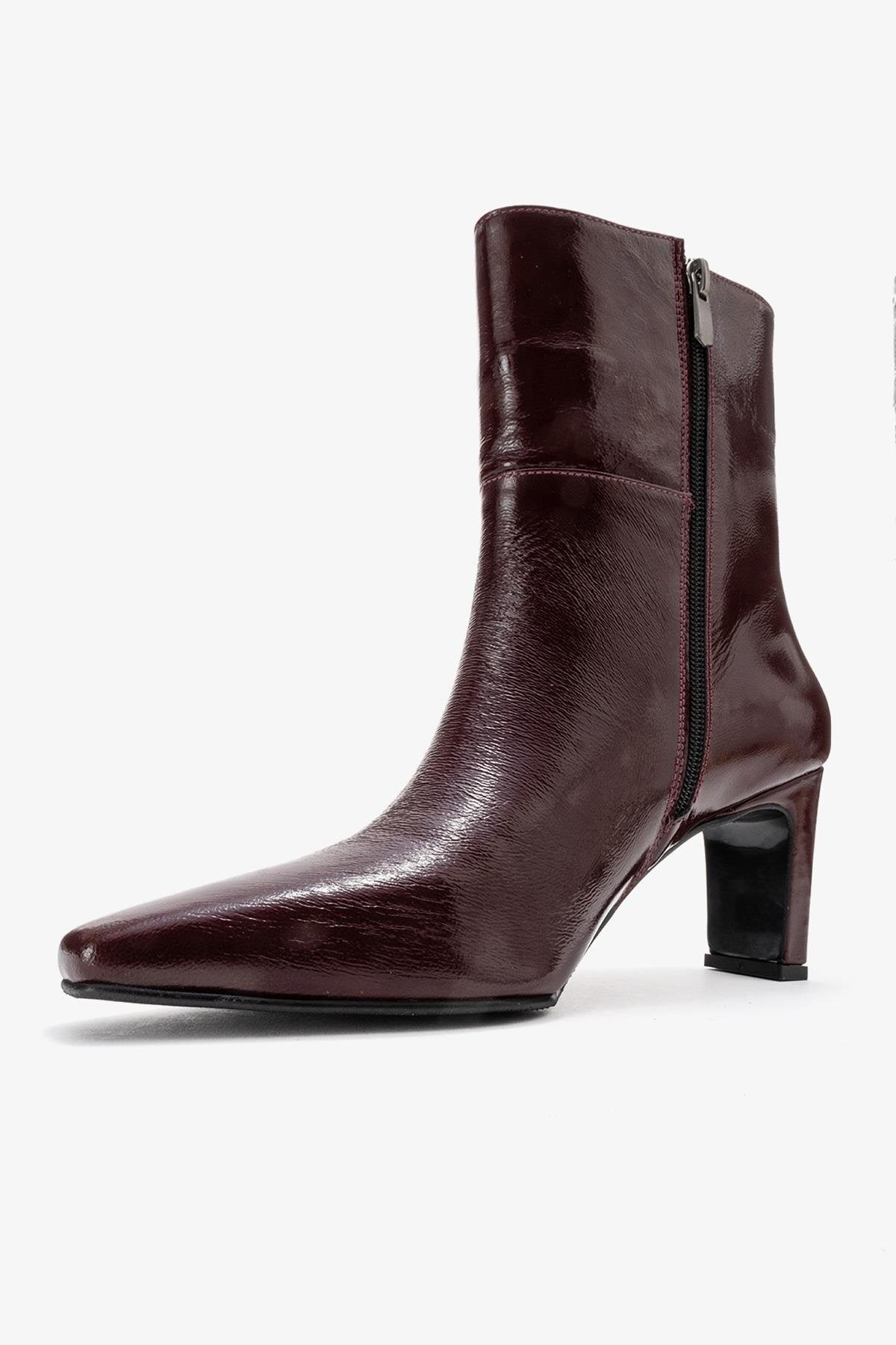 Kyoto - Burgundy Genuine Leather Block Heel Boot – heel view showing leather, Vowalisse