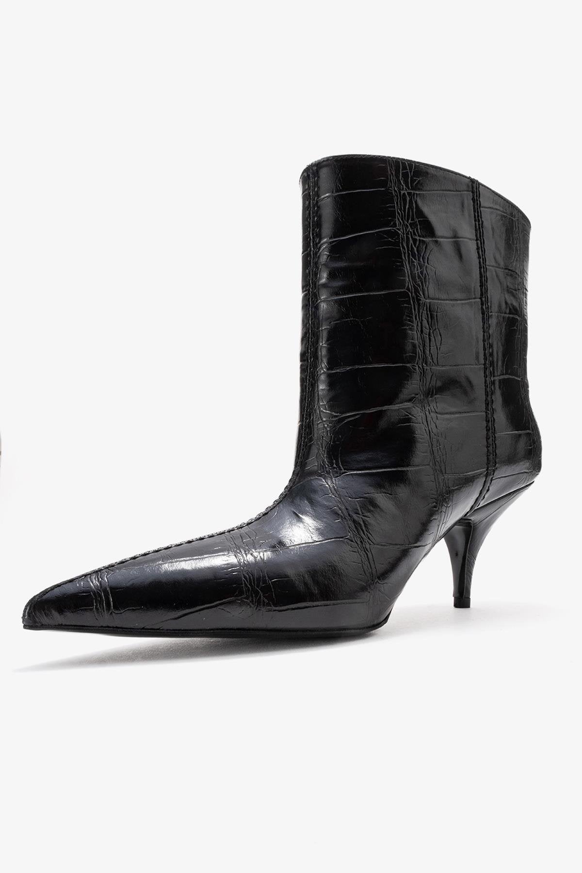Brivelle - Black Printed Pointed Toe Heeled Boot – heel view showing leather, black, Vowalisse