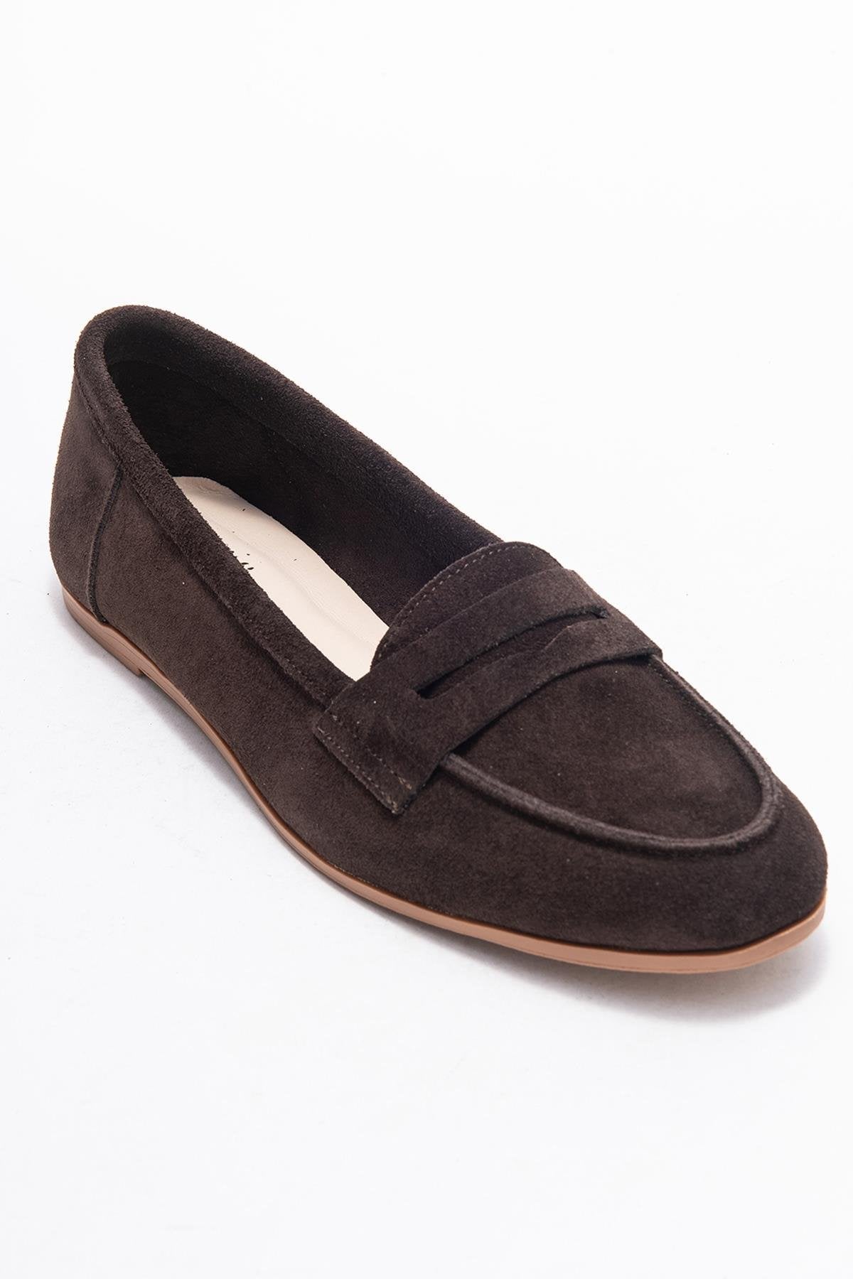 F02 - Brown Genuine Leather Loafer – detail view showing leather, Vowalisse