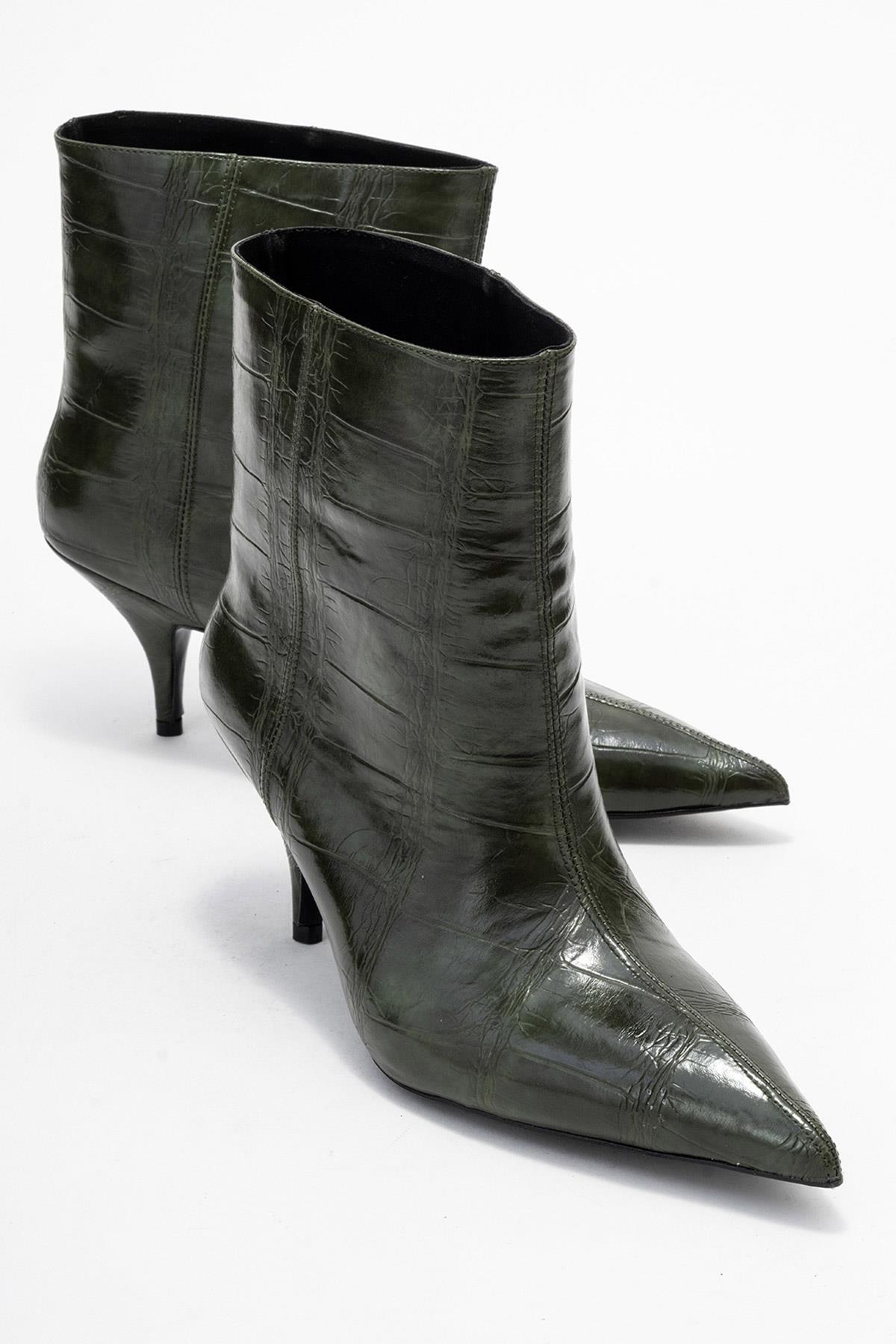 Brivelle - Green Printed Pointed Toe Kitten Heel Boot – front three-quarter view showing leather, green, Vowalisse